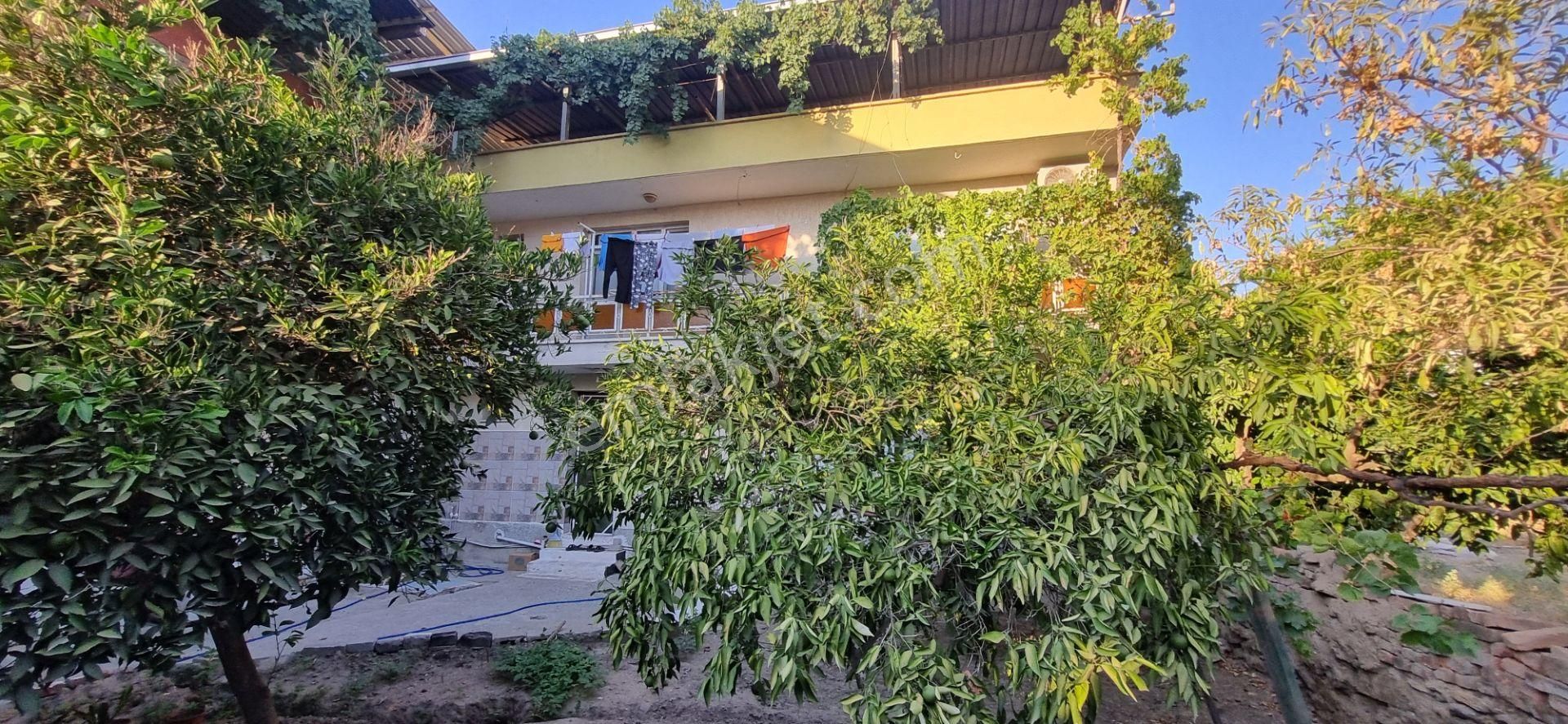 Aydın Nazili Yöntem Emlaktan Yenipazar Yeni Mahallede Satılık Bahçeli 2 Katlı Müstakil Ev