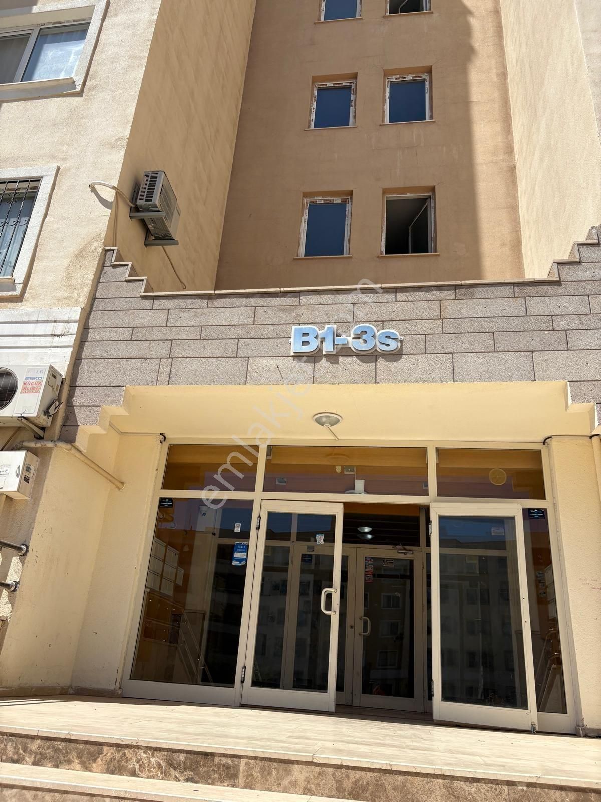 📍nf Emlaktan Satılık 3+1 Sarı Toki Dairesi