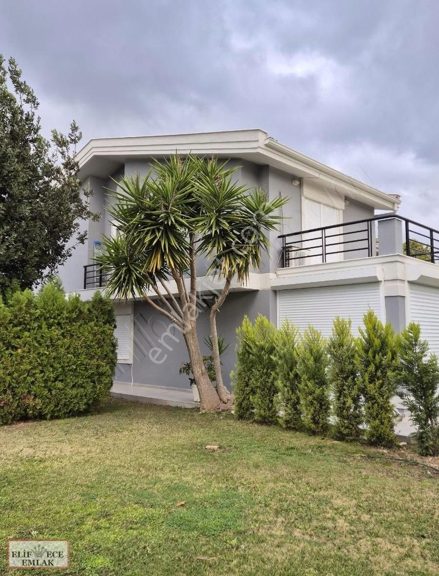 İzmir Çeşme Çakabey Mh. Mamurbaba Da Satılık Lüx Villa