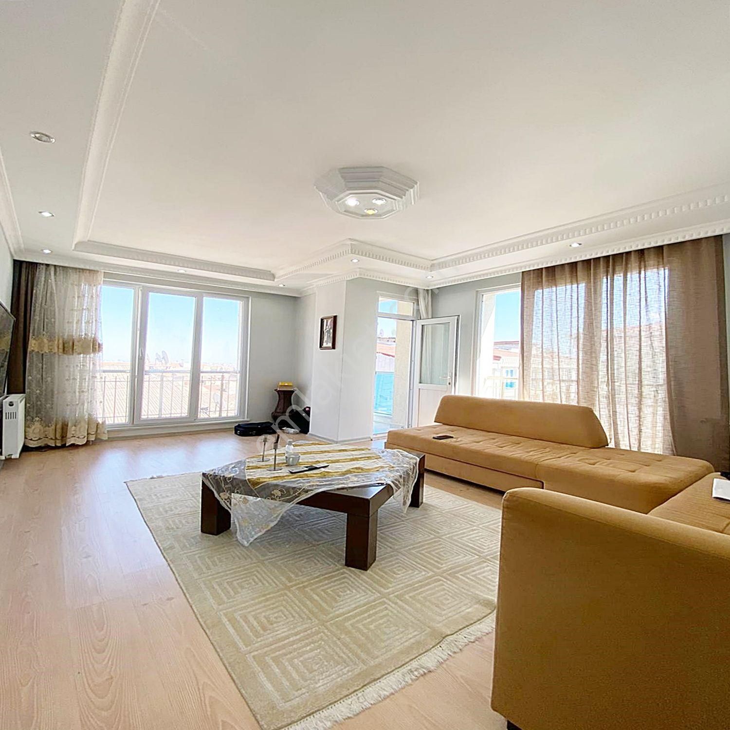 Esenyurt İnönü Mah Çift Balkonlu Masrafsız 2+1 Arakat