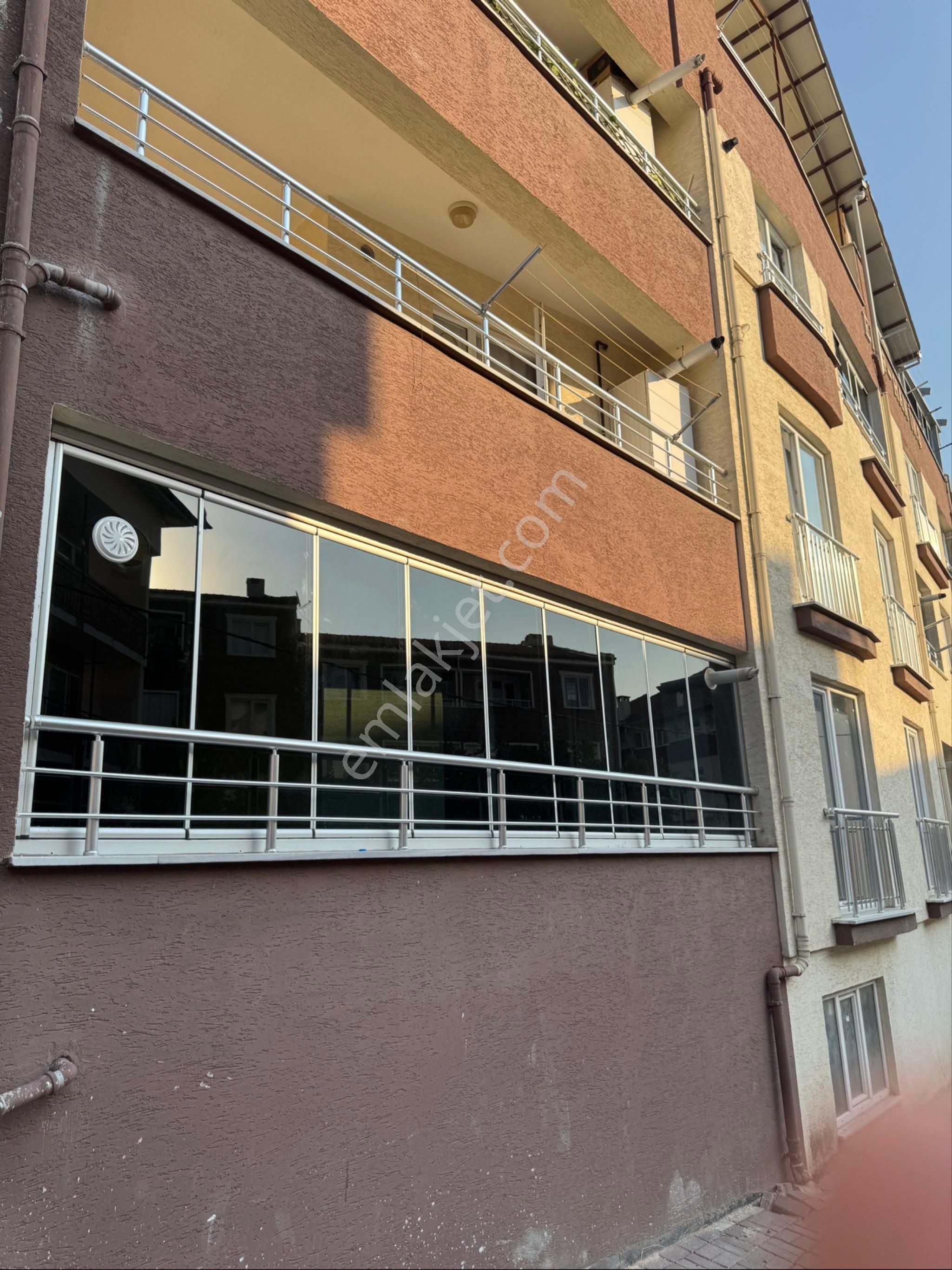 Sakarya Mah. 2+1 Arakat Merkezde