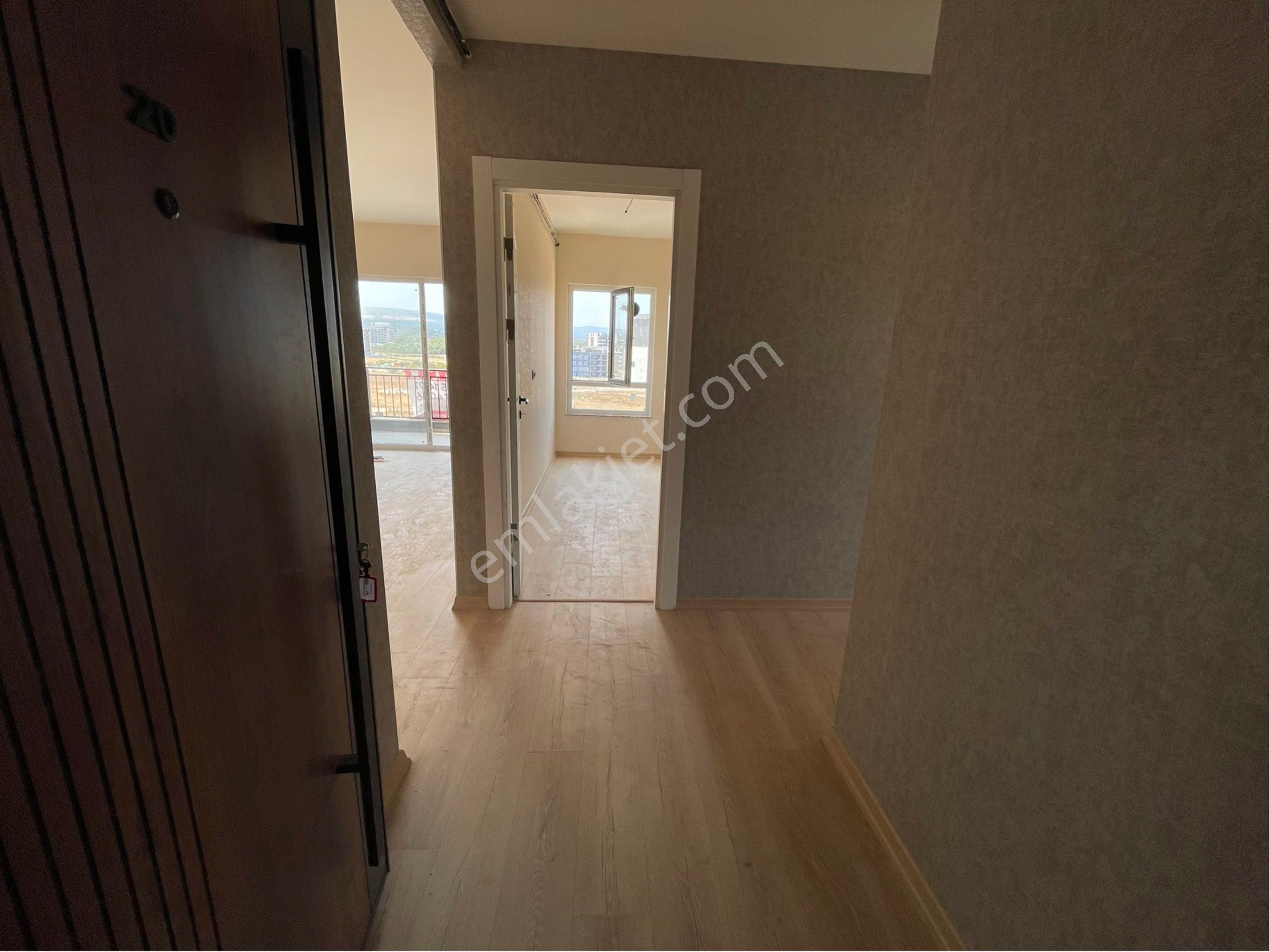 Kayapada Kiralık Kapalı Mutfak Arakat 2+1 Sıfır Daire
