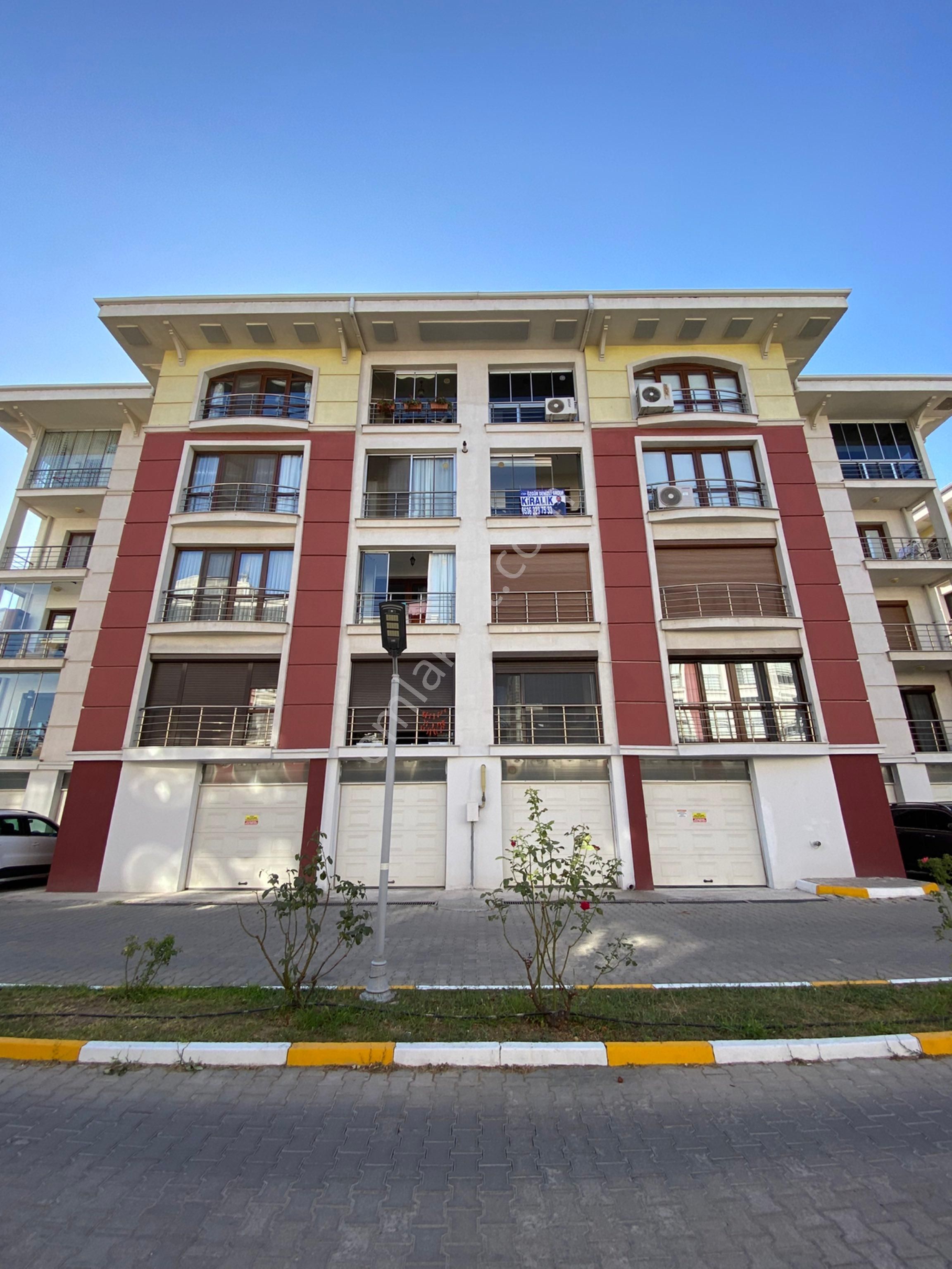 Özgür Denizli"den Kentpark Konaklarında Kiralık 3+1 Daire
