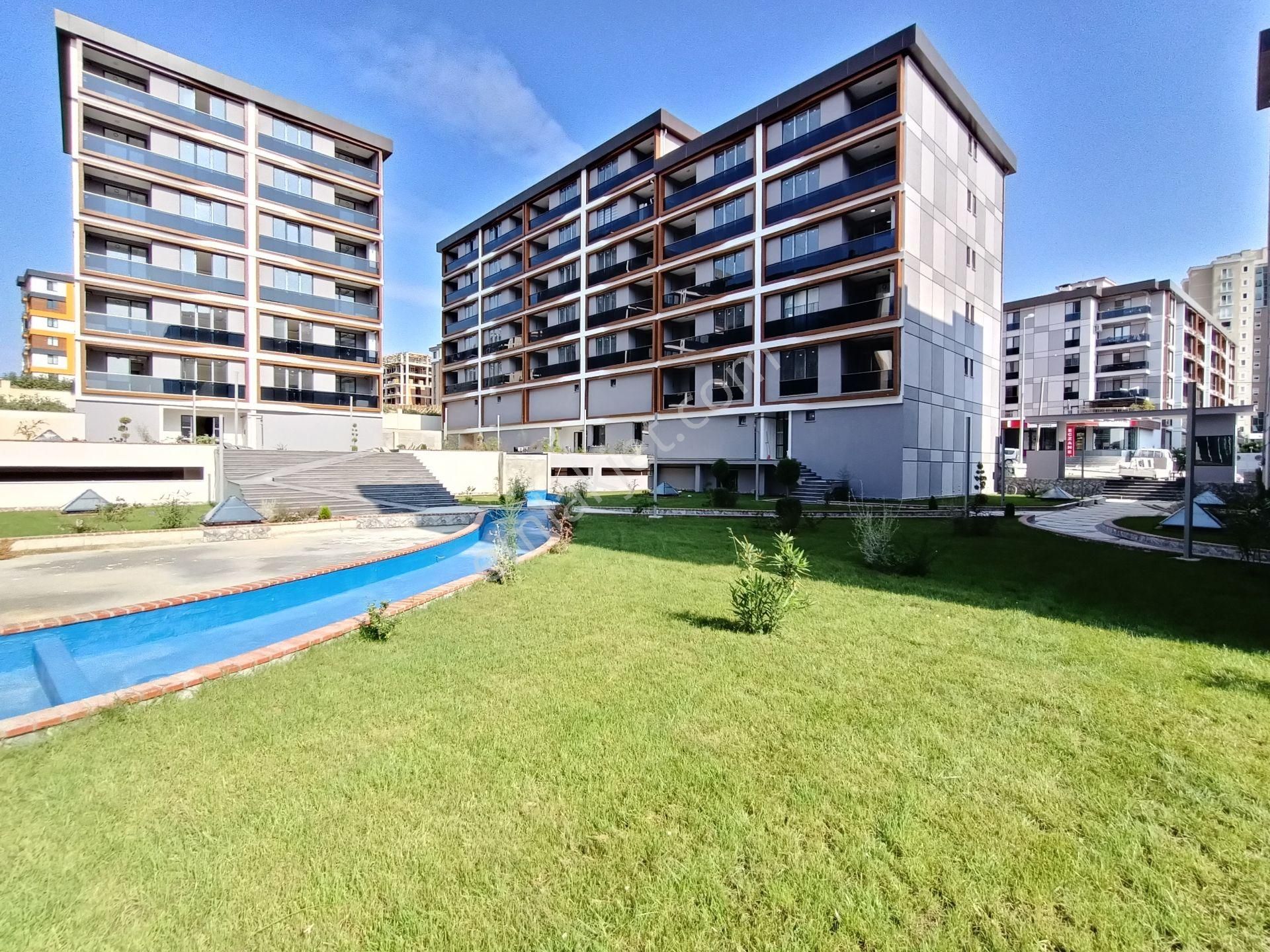 Silivri Yenimahalle Site İçinde 2+1 Satılık Daire