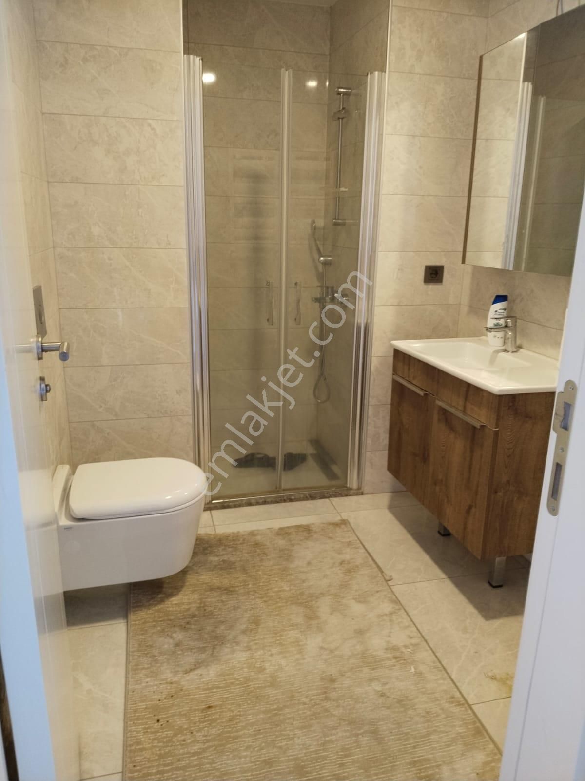 Esenyurt Yeşilkent Mahallesi Fi Towers Sitesi Kiralık 1+1 Eşyalı Daire