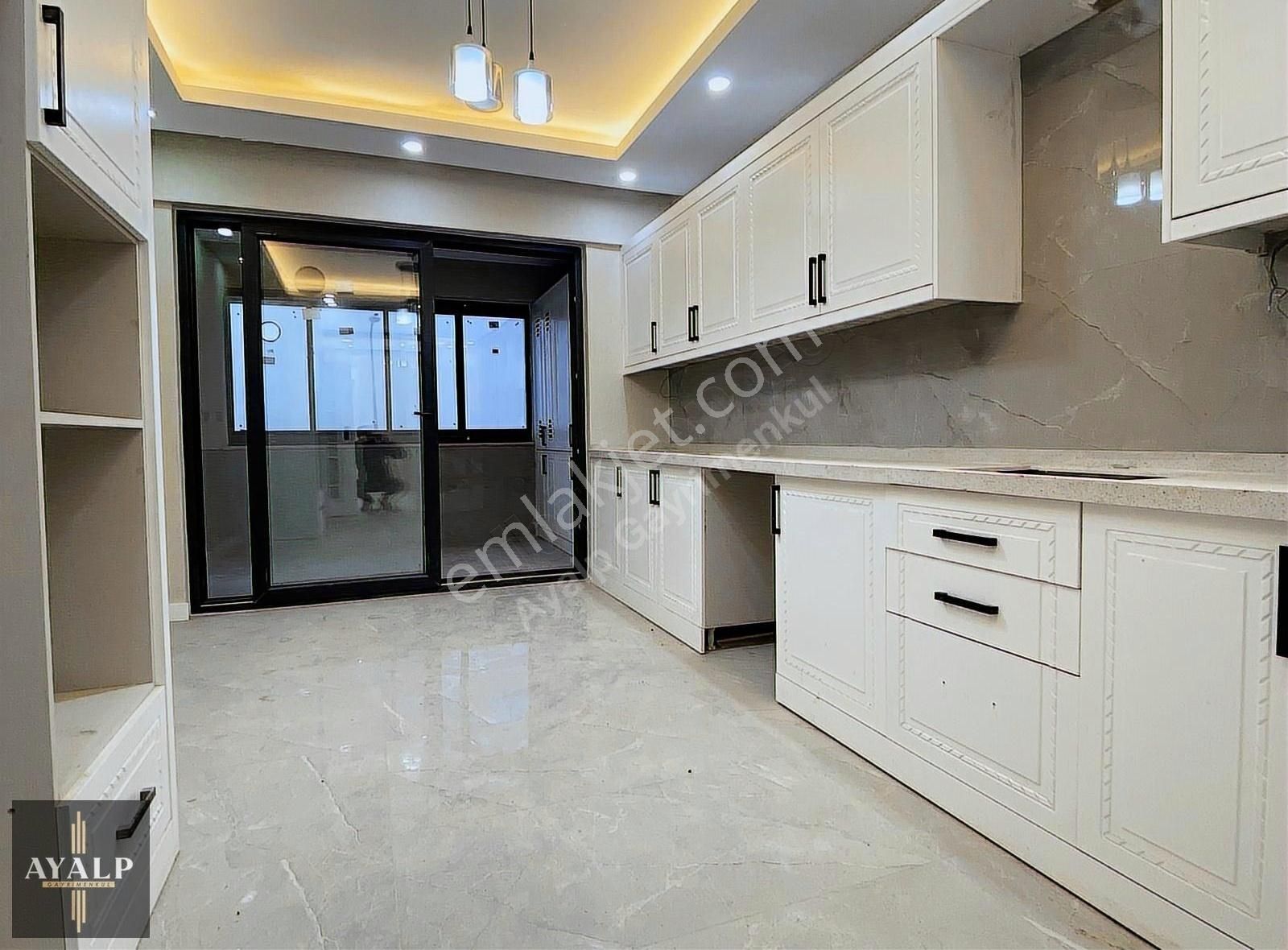 Ayalp'den Onkoloji Bölgesinde'de Kiralık 3,5+1 Ultra Lüks Daire
