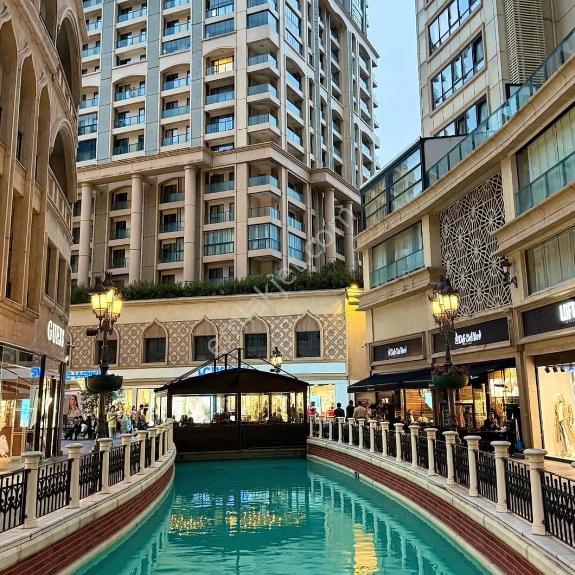 Kiptaş Venezia Mega'da Satılık 2+1 Boş Ful Eşyalı Oturuma Hazır Daire