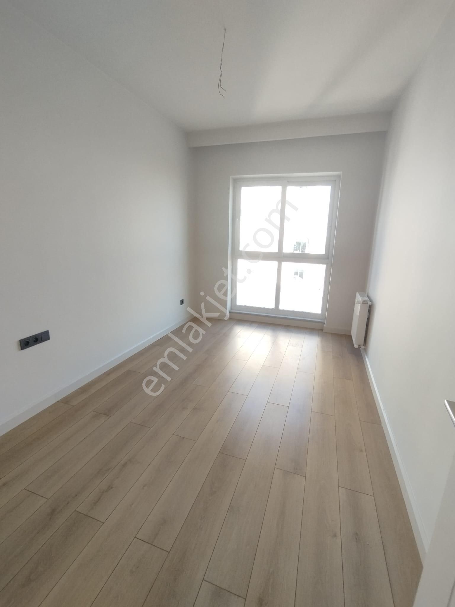 Bulvar Üzerinde Güvenlikli Kapalı Otoparklı Sitede 3+1 Ebeveyn Banyolu Sıfır Lüks Daire - Görsel 12