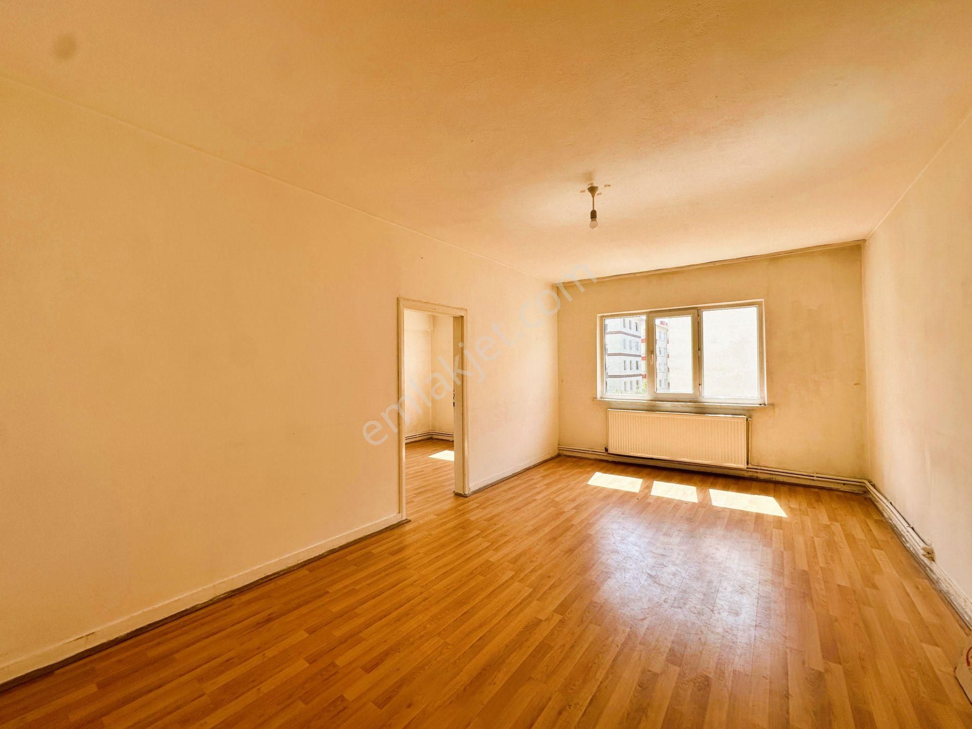 Koza Emlak'tan Plevne Mahalesinde Ara Katta Güney - Ön Cephe De 3+1 Satılık Dairee - Görsel 8