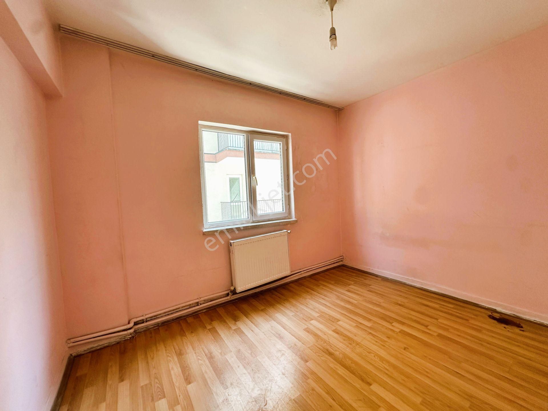 Koza Emlak'tan Plevne Mahalesinde Ara Katta Güney - Ön Cephe De 3+1 Satılık Dairee - Görsel 15