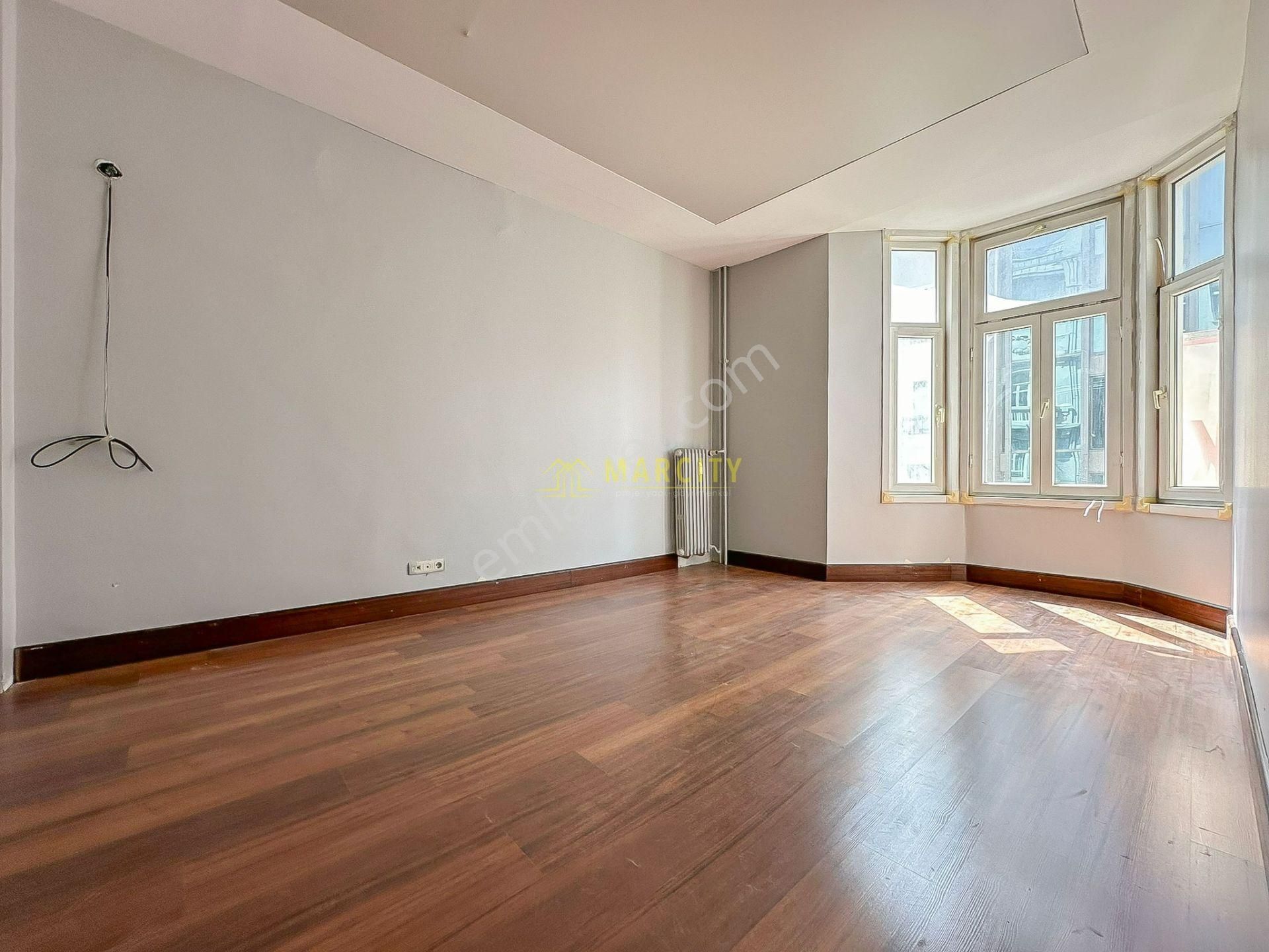 Marcity'den Osmanbey Rumeli Caddesin'de 180m² 4+1 Konut Veya Ofis - Görsel 4