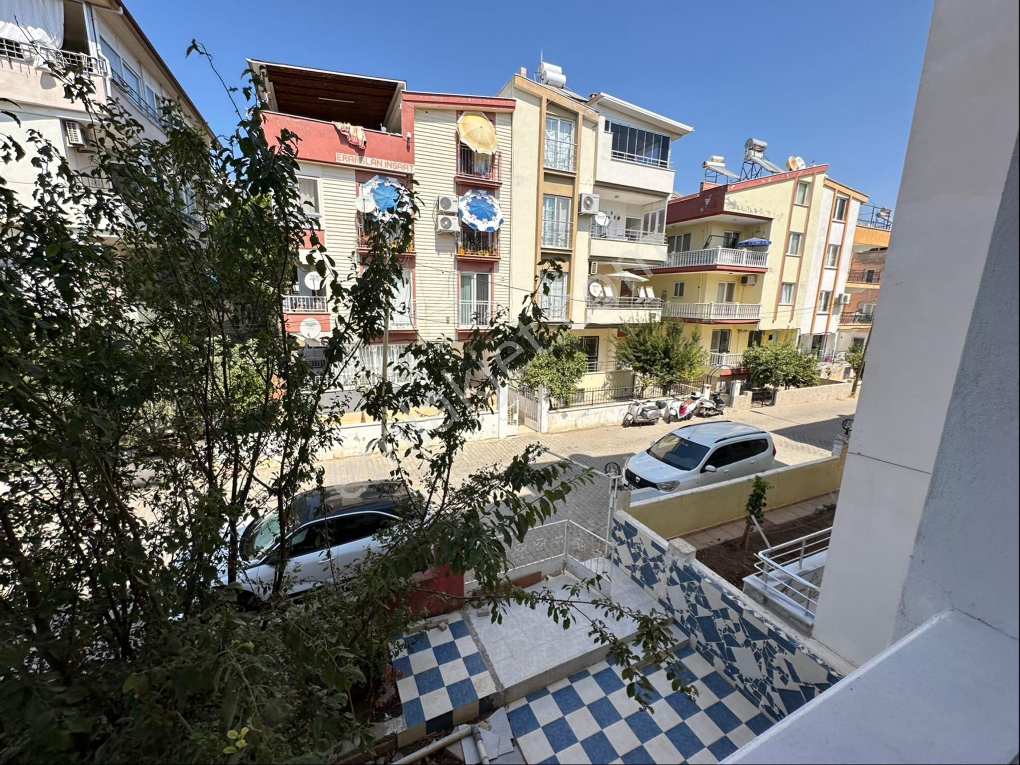 Didim Merkezde Satılık 3+1 Ayrı Mutfak Arakat-katta Tek Geniş Daire - Görsel 7