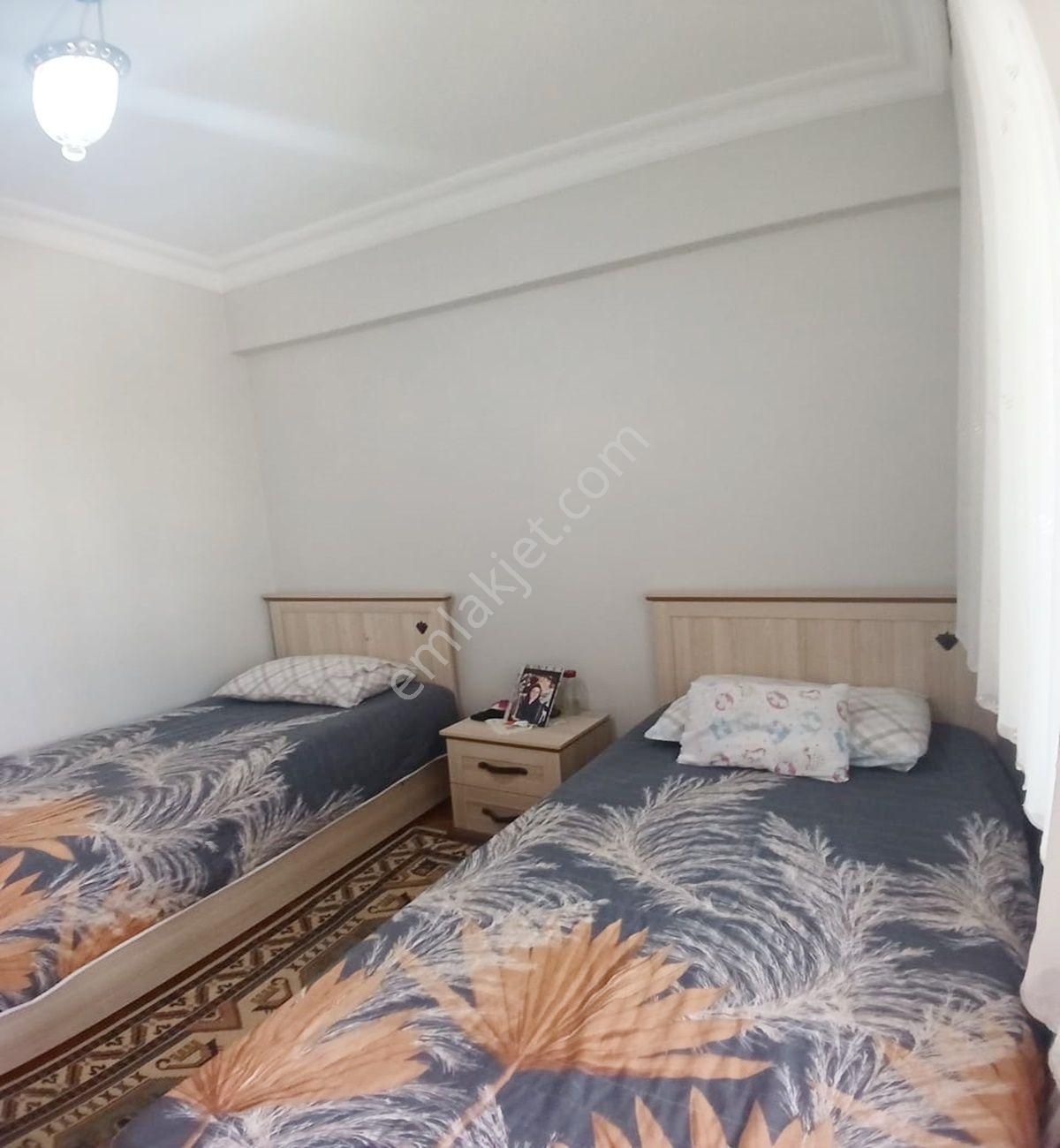 Avcılar D.köşklerde Metrobüse Yakın 3+1 Satılık Ara Kat Daire - Görsel 28