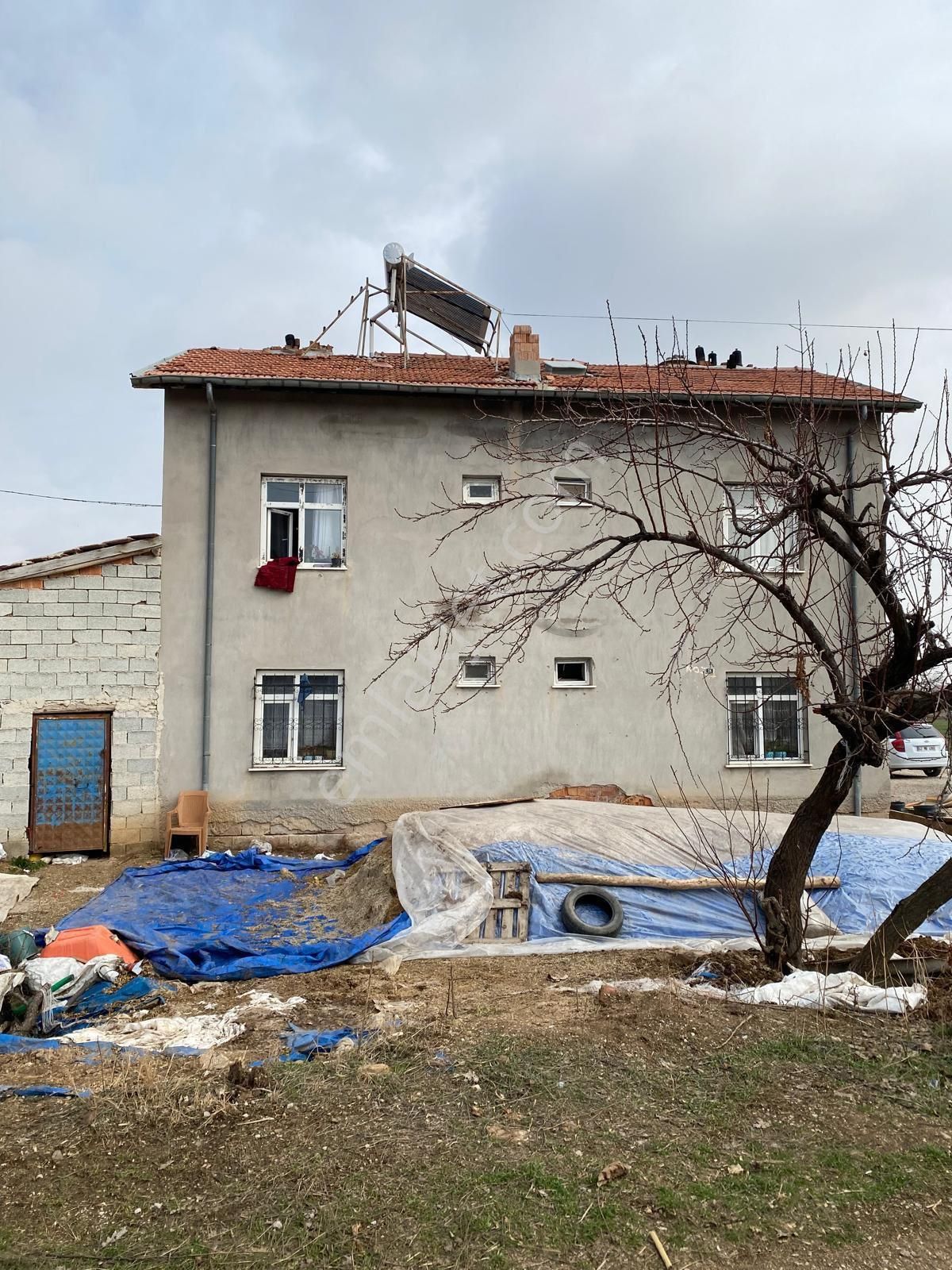 Yaylapınar Uhud Mahallesinde Çardaklı Müstakil Ev - Görsel 2