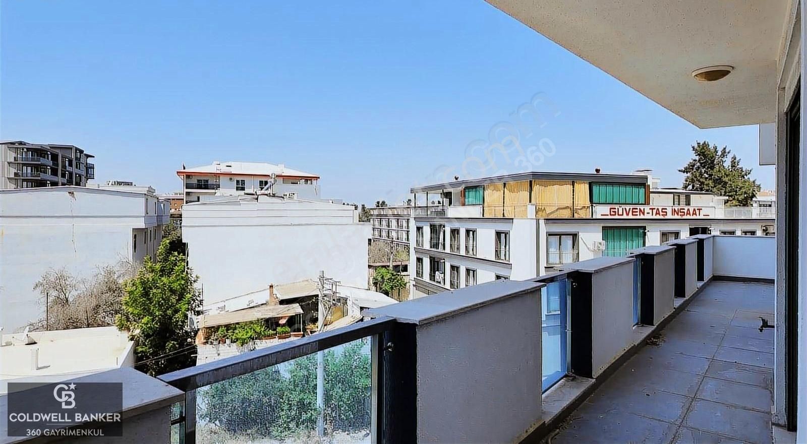 Çiğli Merkezi Konum Satılık 4+1 Lux Daire - Görsel 3