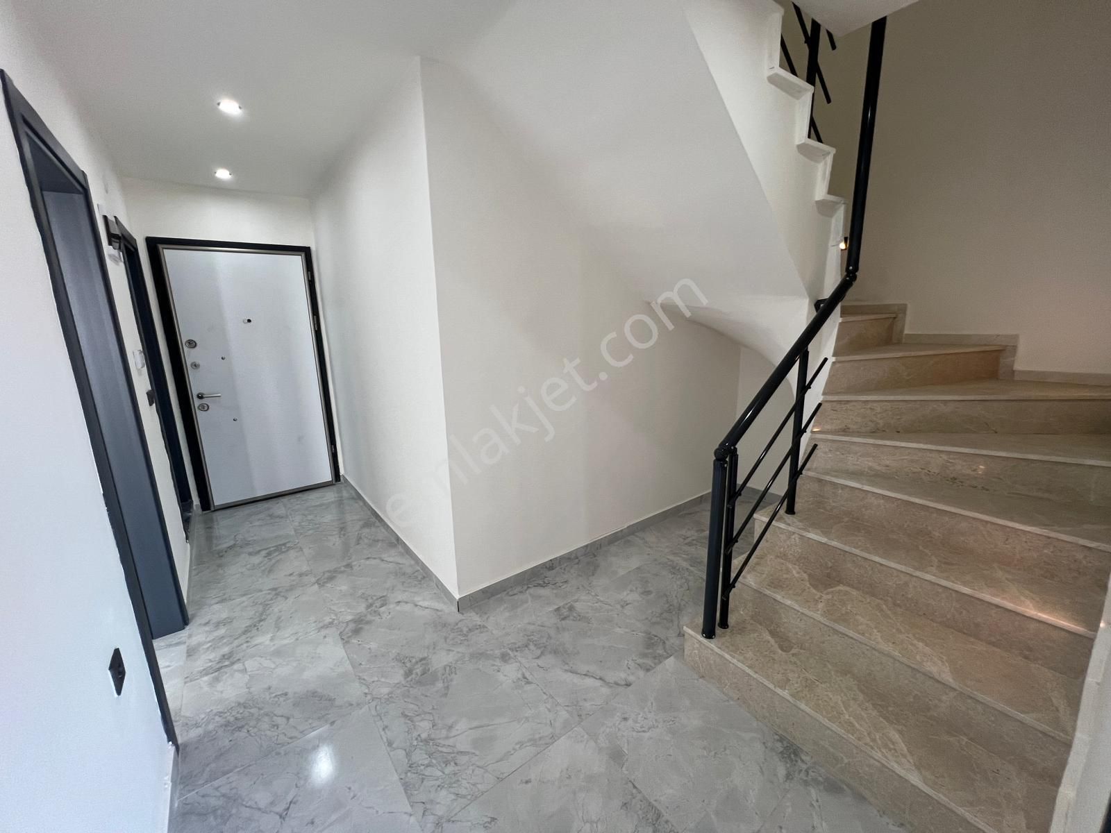 Didim Altınkum'da Havuzlu Ve Asansörlü Site İçinde Sıfır 3+1 Dubleks Daire - Görsel 11