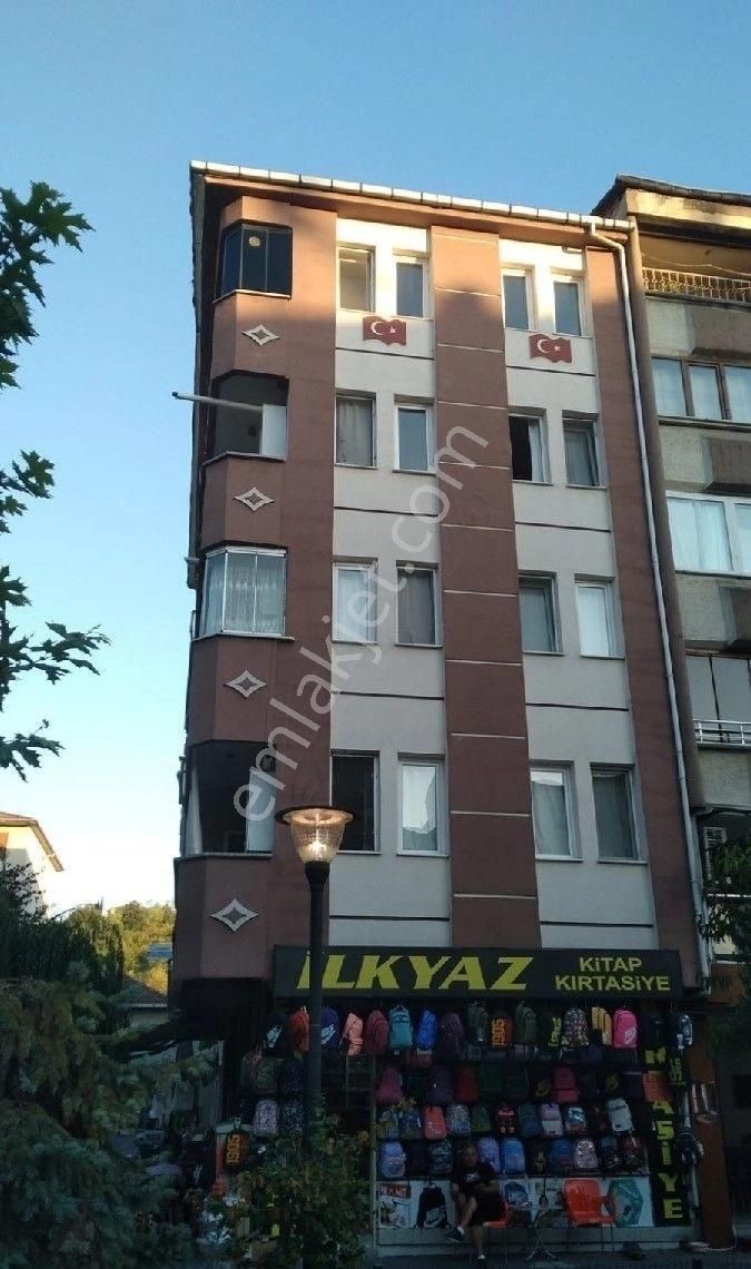 Çarşının Merkezinde, Her Yere Yakın İçi Yapılı Satılık 2+1