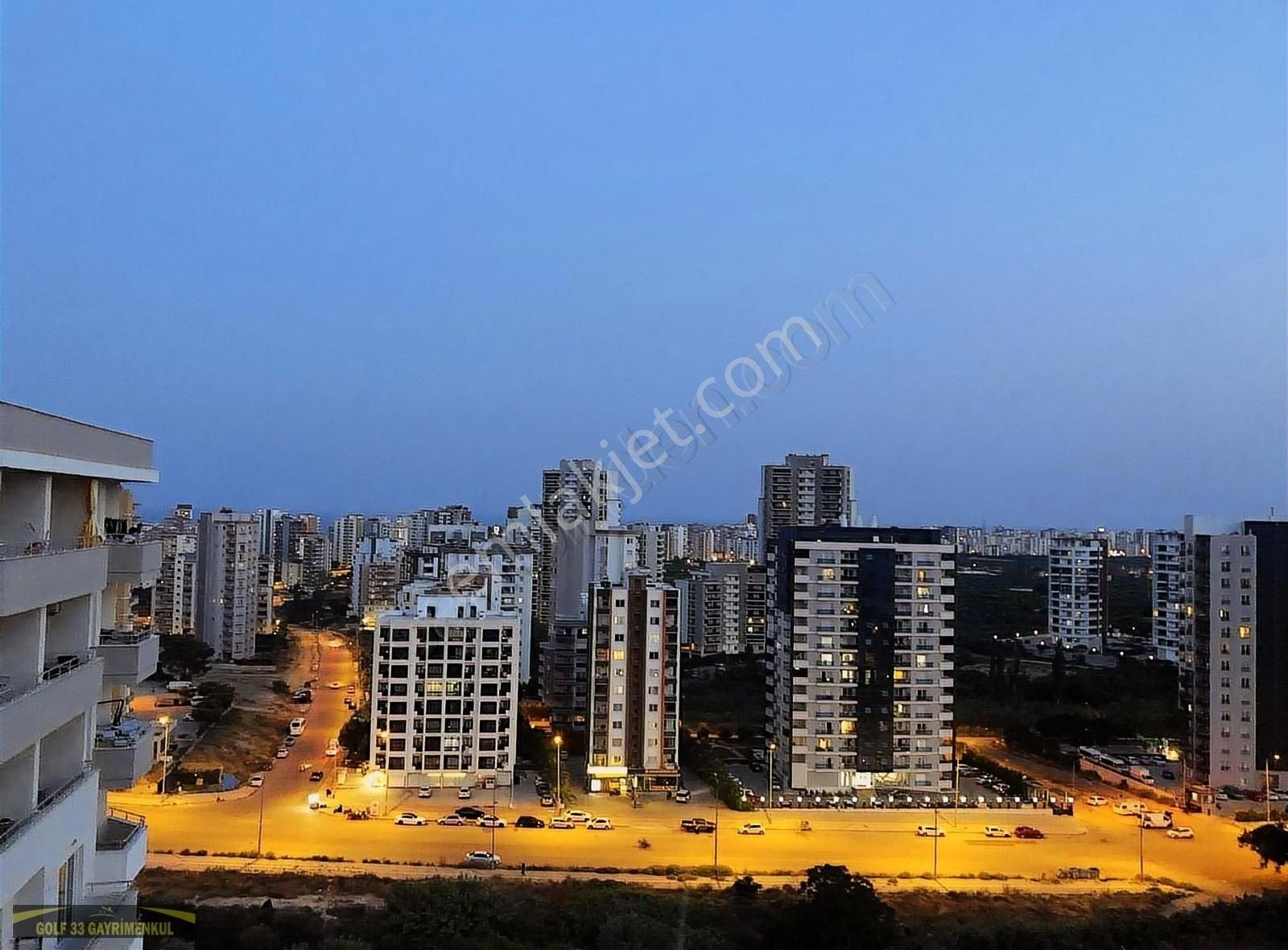 Üniversite Gönül Kahvesi Civarı 1+1 Eşyasız Site İçi