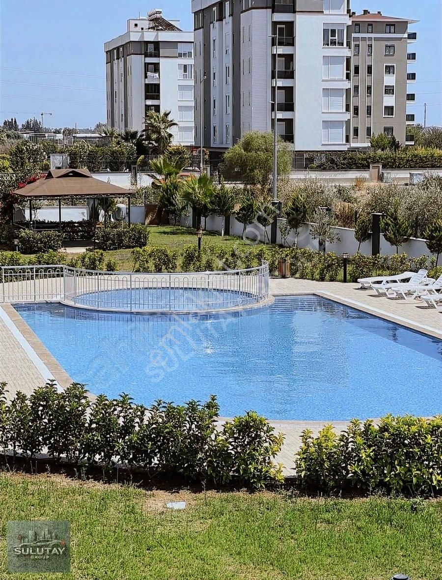 Göksu'da Havuzlu Kapalı Otoparklı Lüx Sitede Kiralık 2+1 Daire
