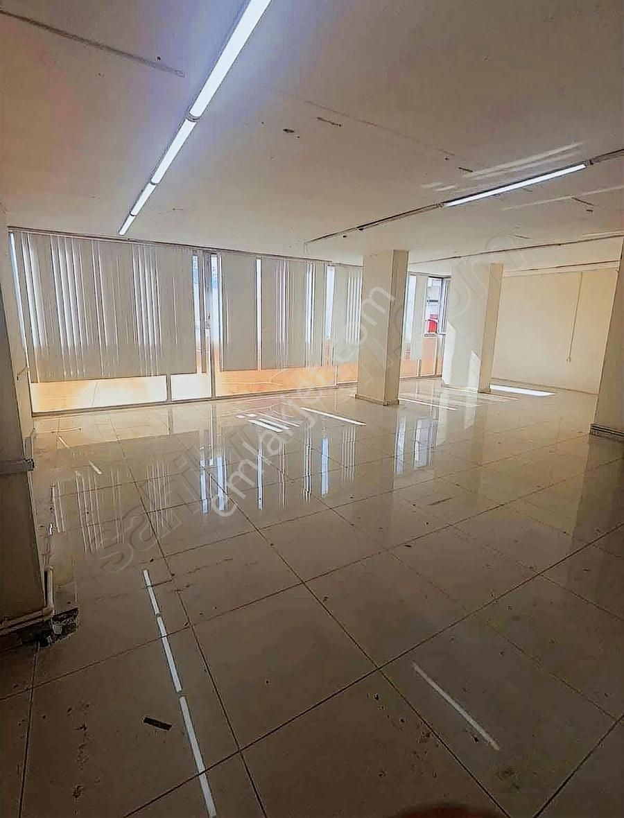 Mir Emlak & İnşaattan Kiralık 250m2 Vega Avm'ye Cephe Dükkan - Görsel 16