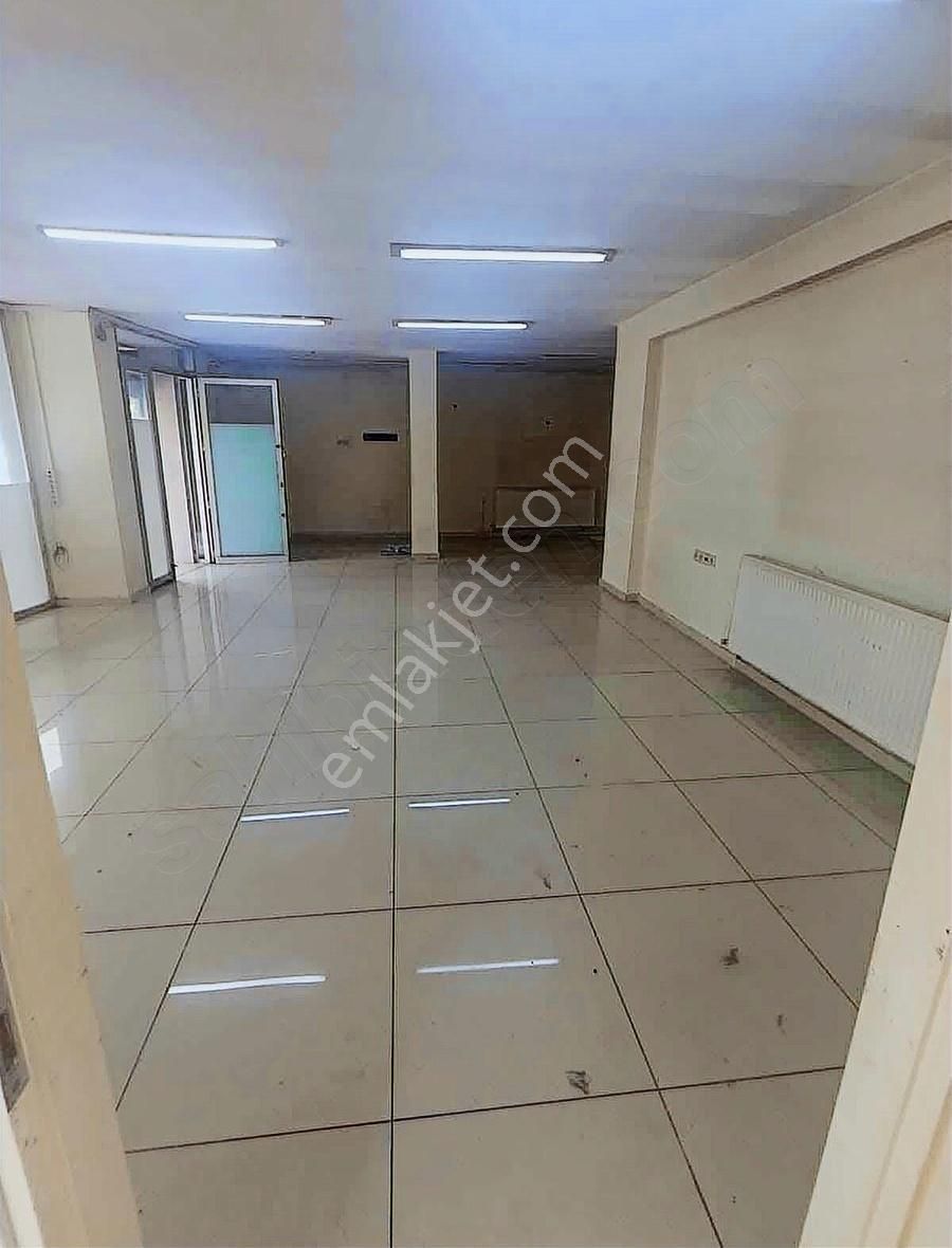 Mir Emlak & İnşaattan Kiralık 250m2 Vega Avm'ye Cephe Dükkan - Görsel 13