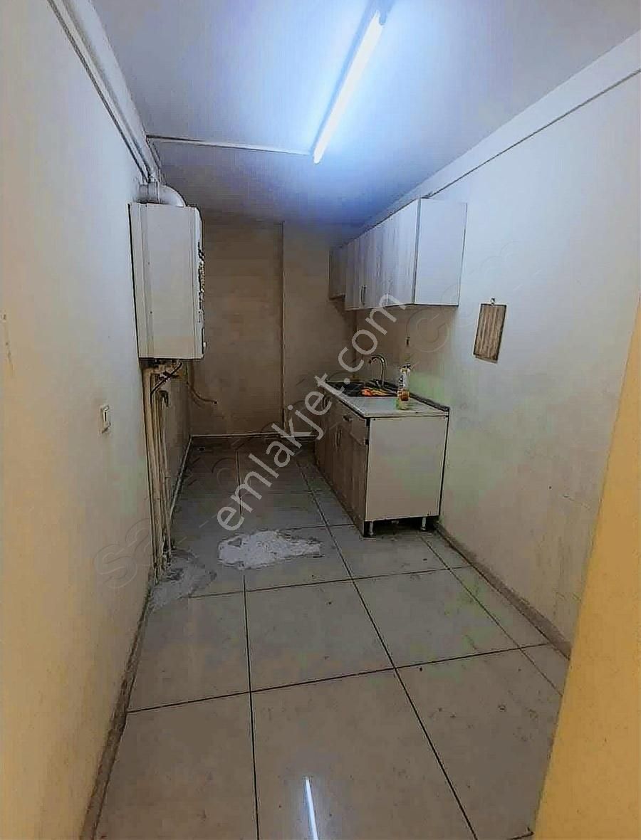 Mir Emlak & İnşaattan Kiralık 250m2 Vega Avm'ye Cephe Dükkan - Görsel 3