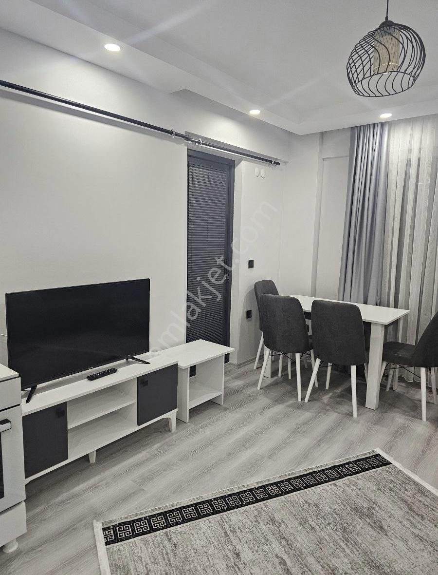 Acil, Uygun Fiyat.körfez Mahallesinde Full Eşyalı 1+1