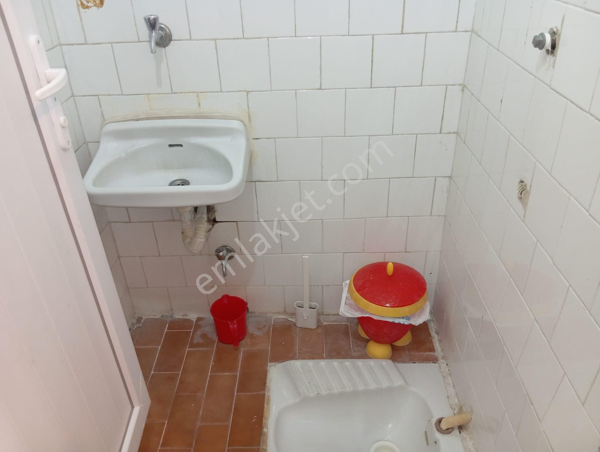 Vega'dan Pozcuda Anayola Yakın Mudat Camii Cıvarında Satılık Fırsat 3+1 Daire - Görsel 9