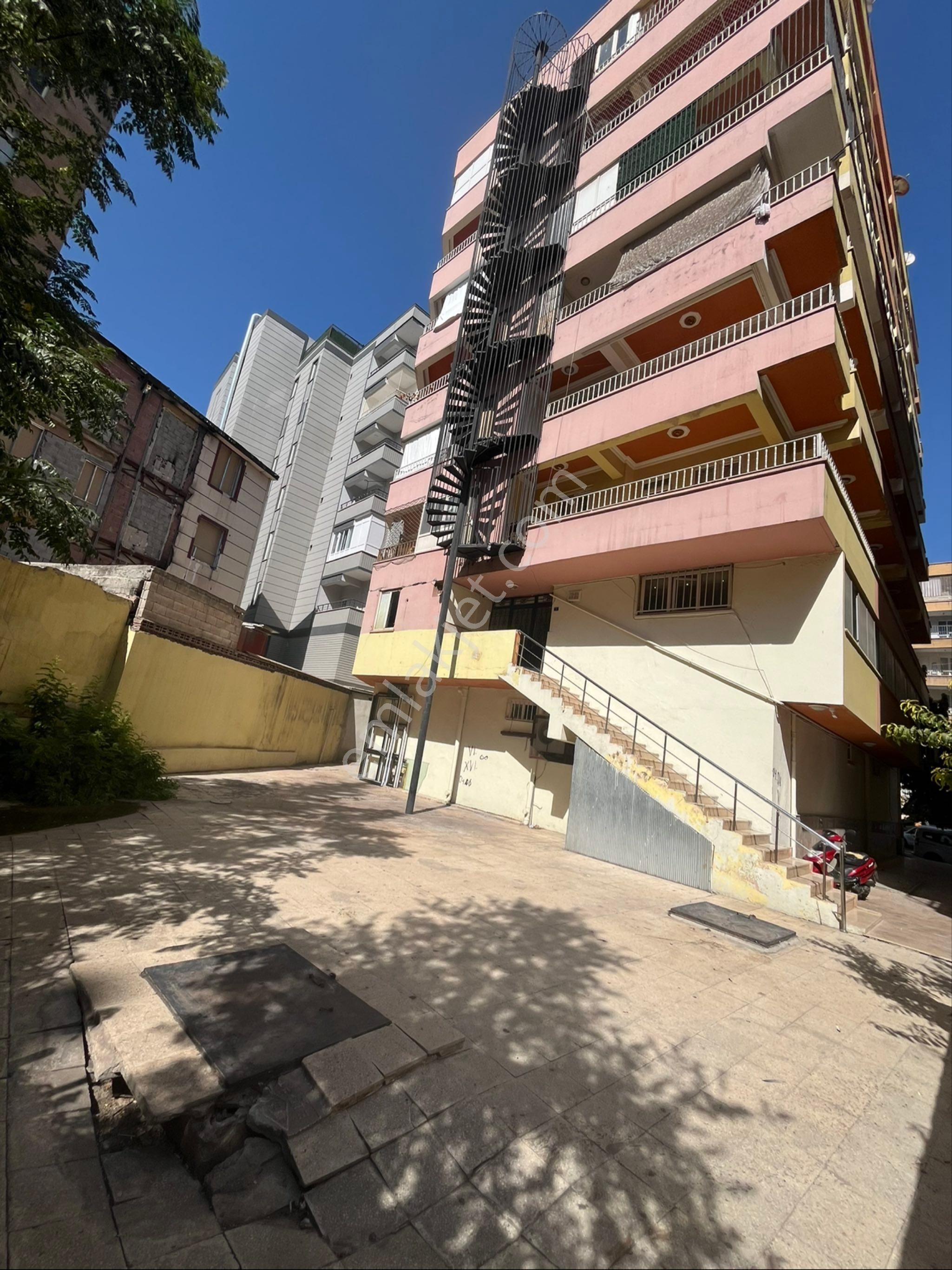 Bahçelievlerde Satılık Daire