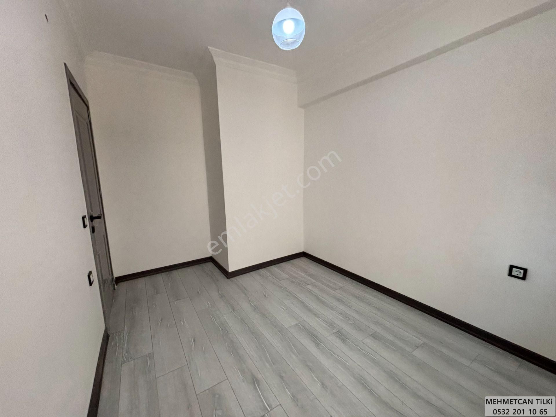 Altınkumda Satılık Önü Açık Kapanmaz Cadde Cepheli 2+1 Daire - Görsel 15