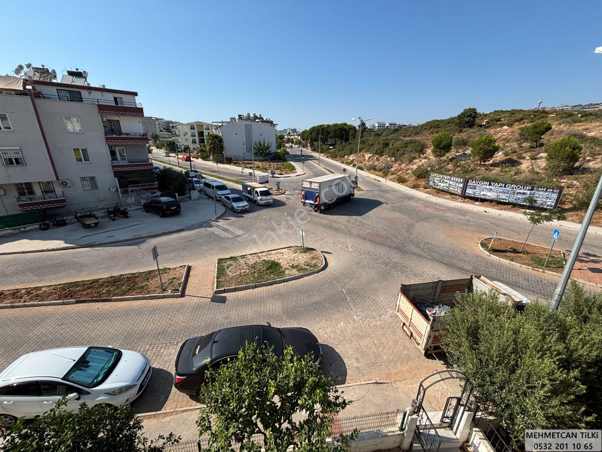 Altınkumda Satılık Önü Açık Kapanmaz Cadde Cepheli 2+1 Daire - Görsel 3