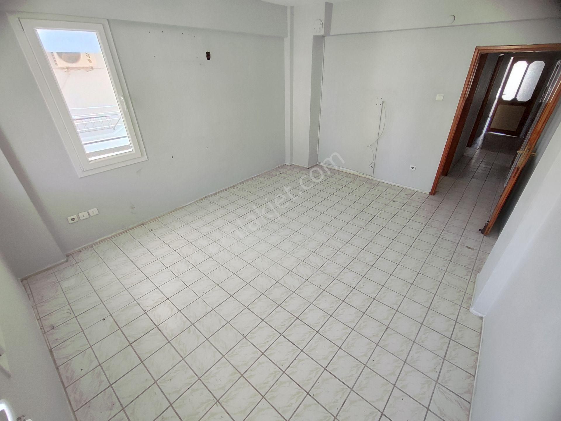 Kardeşten Akçay Sarıkızda Denize 300 Mt. Ara Kat Ön Cephe 2+1 Daire - Görsel 12