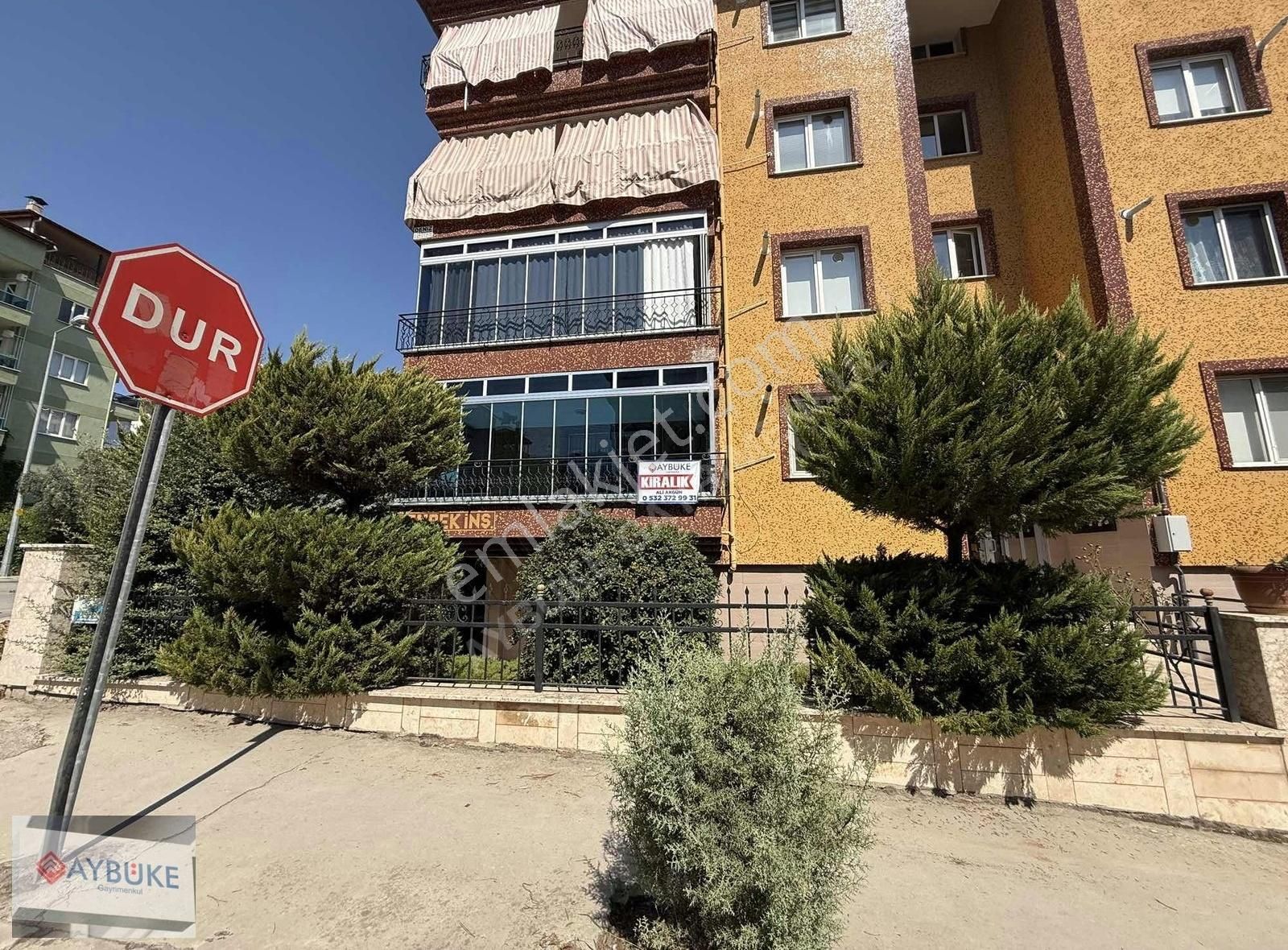 Yunus Emre Mahallesi'nde Üniversiteye Yakın 175 M2 Kiralık Daire