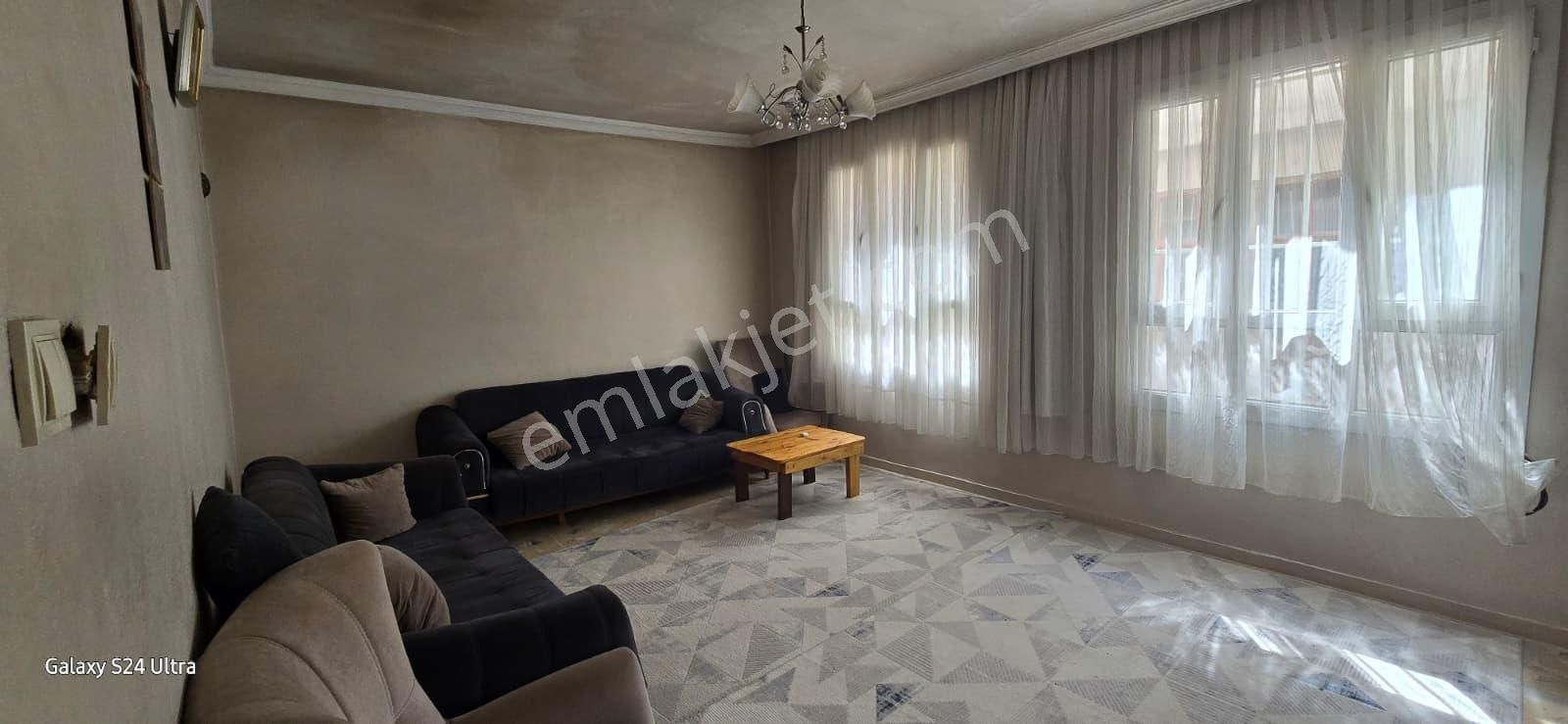Ahmet Yesevi Mallesinde Satılık 3+1 Daire