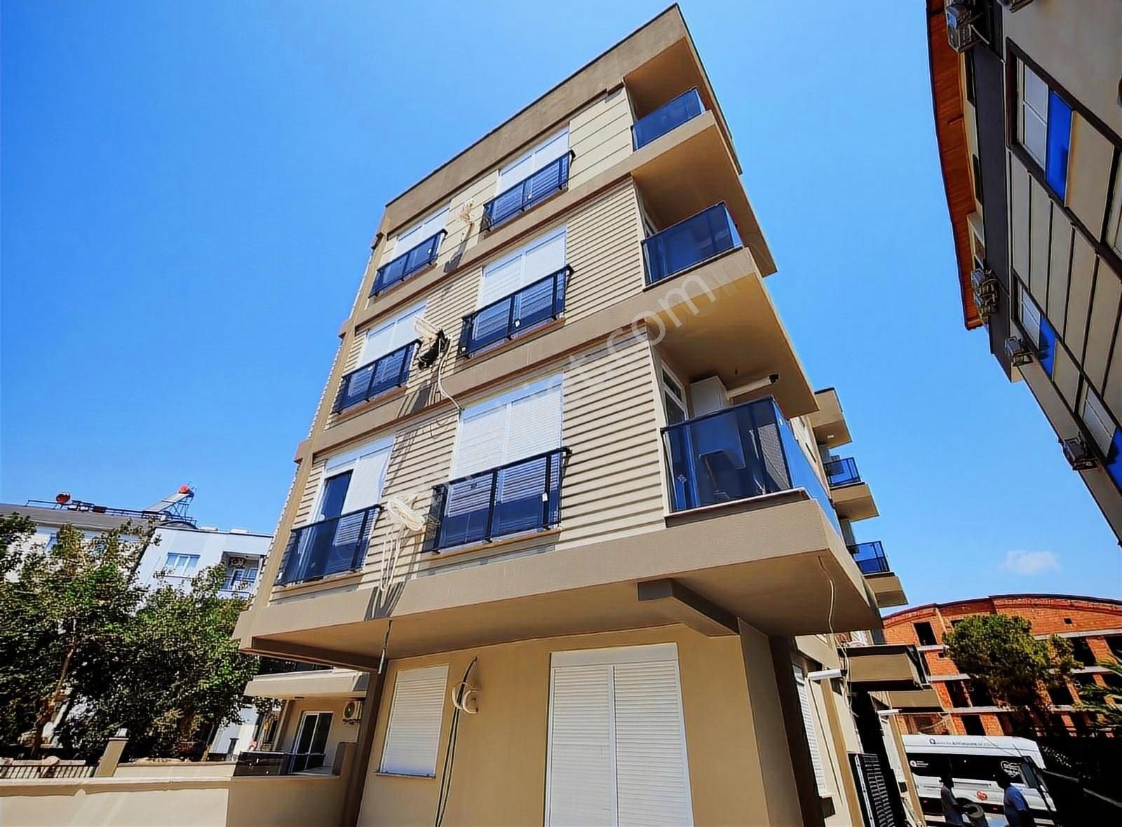 Yuksekalan Ant.b.şehir Bld.bına Arkası 2+1sıfır 4500000, Lüks