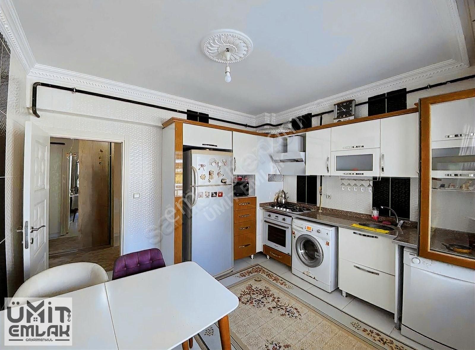 Ümit Emlak|sürsürü'de Acil Satılık 3+1 210m2 Yapılı Daire
