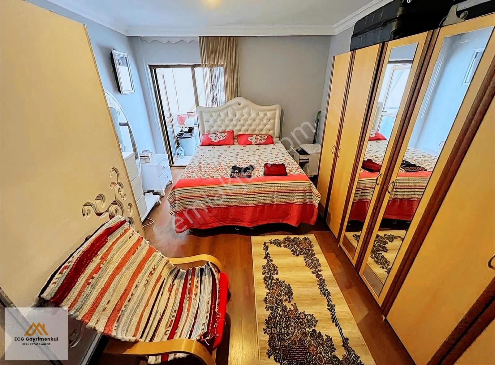 Ecg Gayrimenkul'den; Sitede Asansrölü 6. Katta 4+1 Uygun Daire ! - Görsel 4