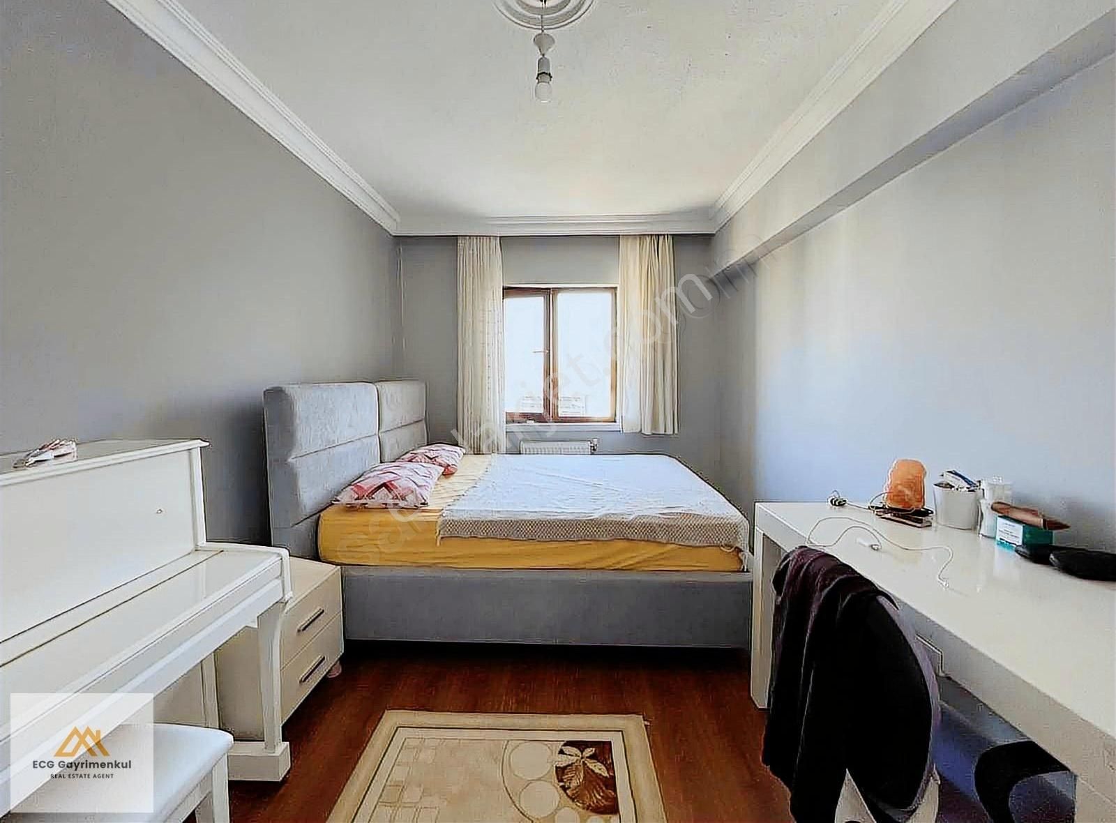 Ecg Gayrimenkul'den; Sitede Asansrölü 6. Katta 4+1 Uygun Daire ! - Görsel 23