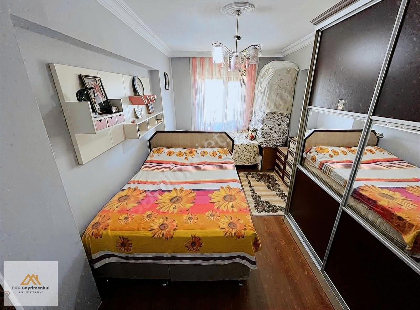 Ecg Gayrimenkul'den; Sitede Asansrölü 6. Katta 4+1 Uygun Daire ! - Görsel 11