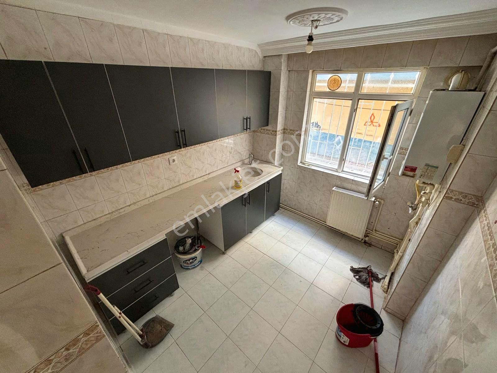 İncirli De 3+1 Giris Kat Satılık Daire