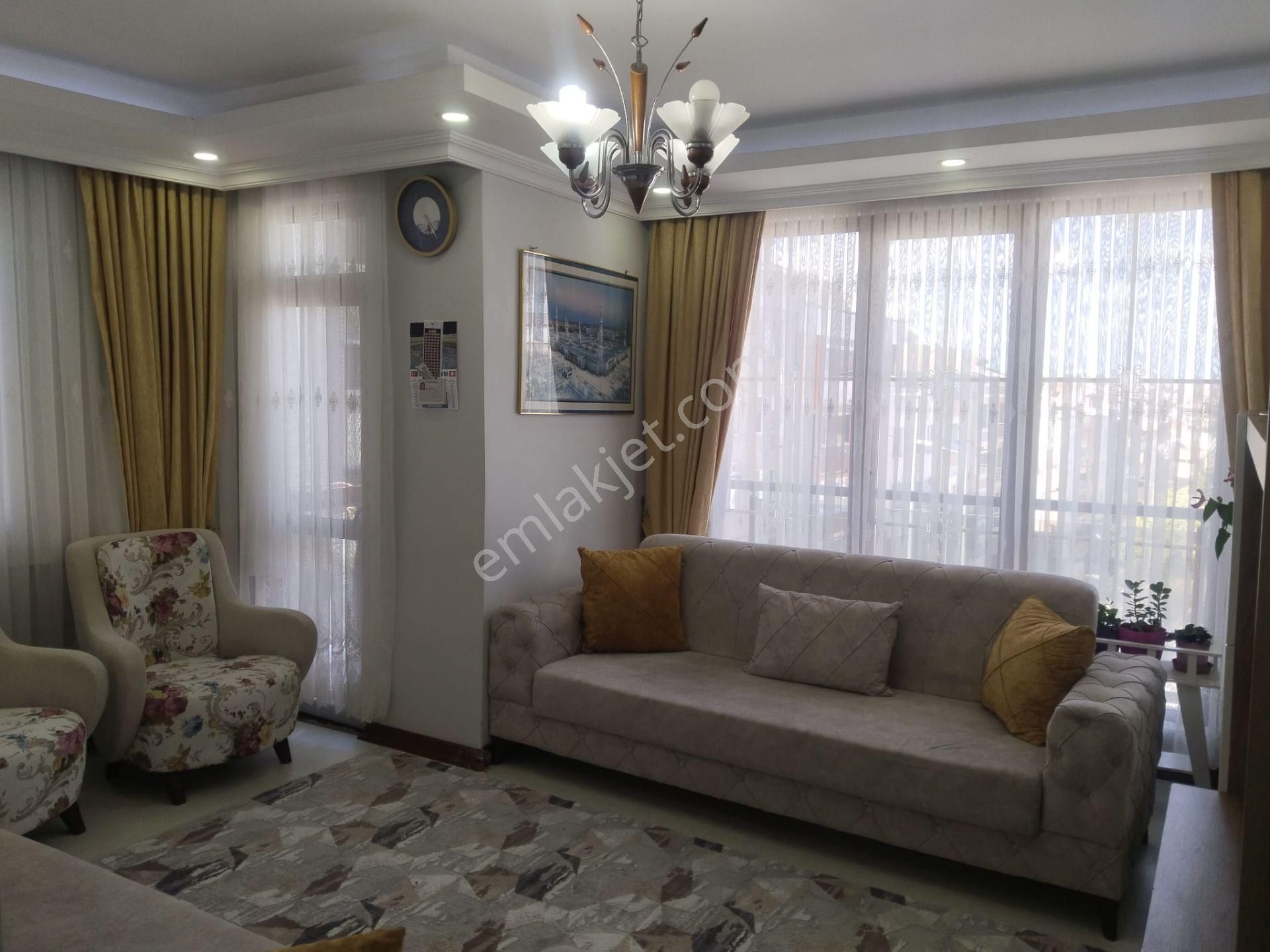Sahibinden Merkez Mahallesinde Satılık 2+1 90 M2 Daire