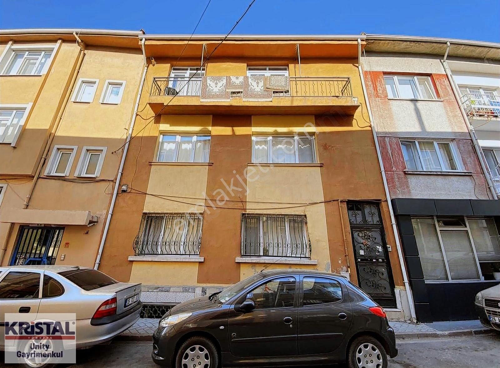 Çarşı Merkezinde Kiralık 2+1 Eşyalı Daire