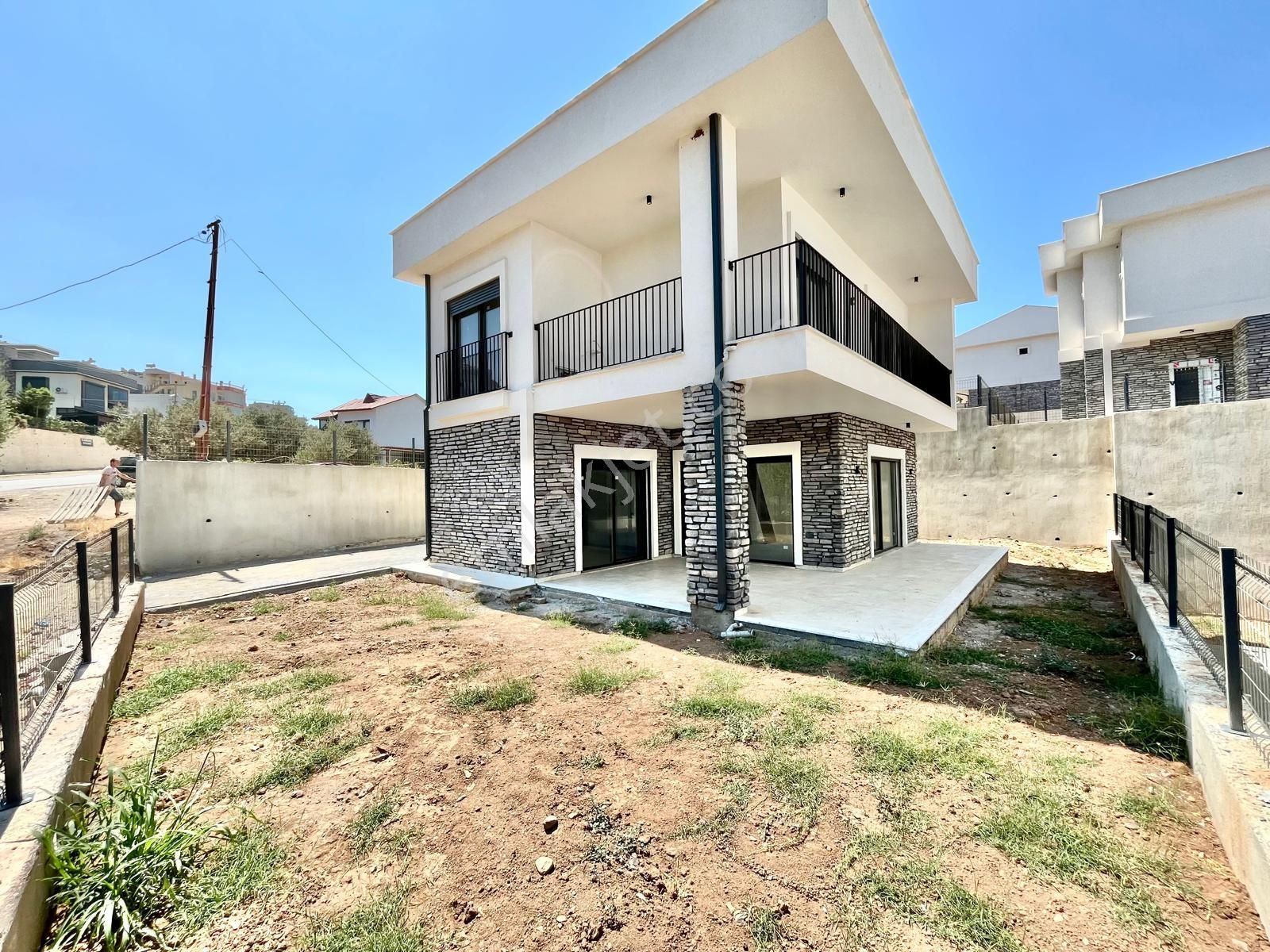 Gümüşden Pelitköyde Denize 150mt Şahane Deniz Manzaralı 3+1villa