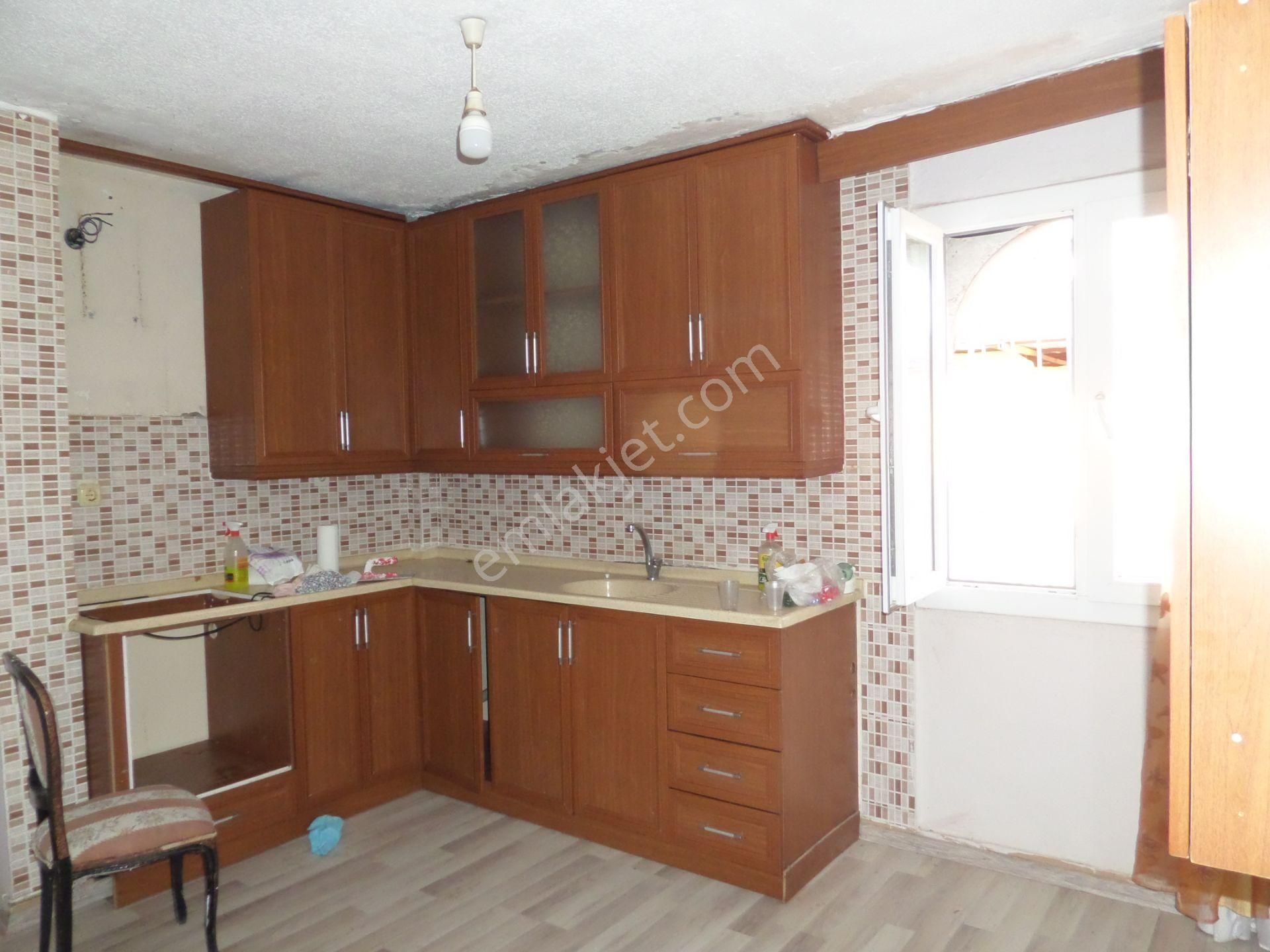 100.yılda,3+1,kapalı Mut.,parkeli,çatılı,kiralık Daire