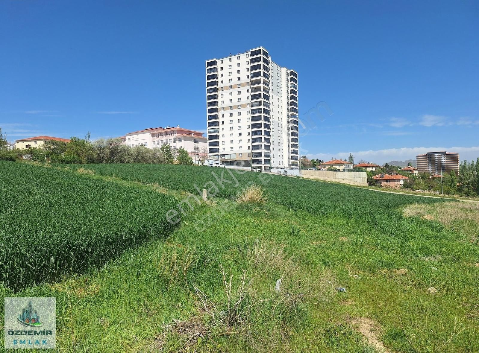 Özdemir Den Kıbrıs Köyün De Net 1 Daire Getirili Konut Arsası - Görsel 5