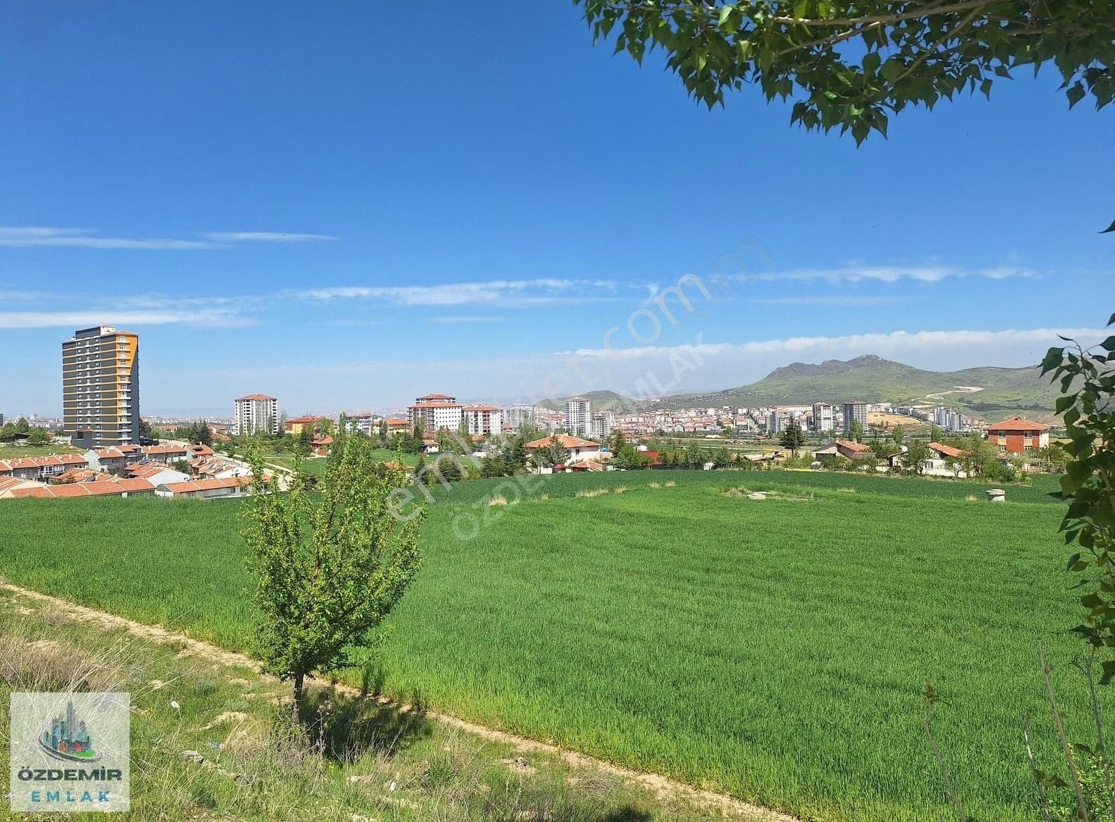 Özdemir Den Kıbrıs Köyün De Net 1 Daire Getirili Konut Arsası - Görsel 8