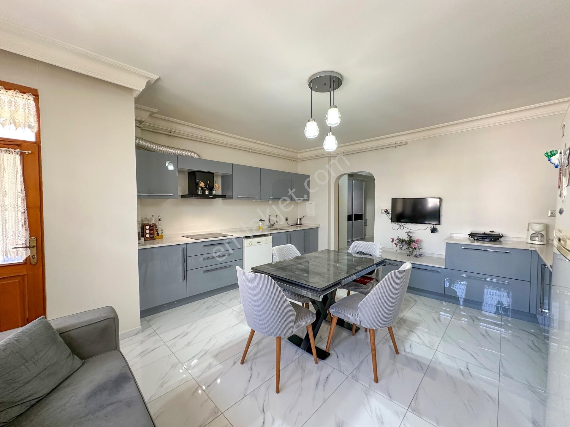 Balıkesir Altıeylül Bahçelievler Mahallesinde Satılık 3+1 Daire - Görsel 6