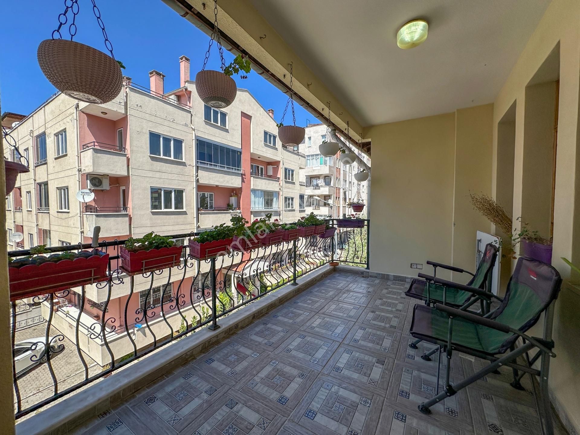 Balıkesir Altıeylül Bahçelievler Mahallesinde Satılık 3+1 Daire - Görsel 8