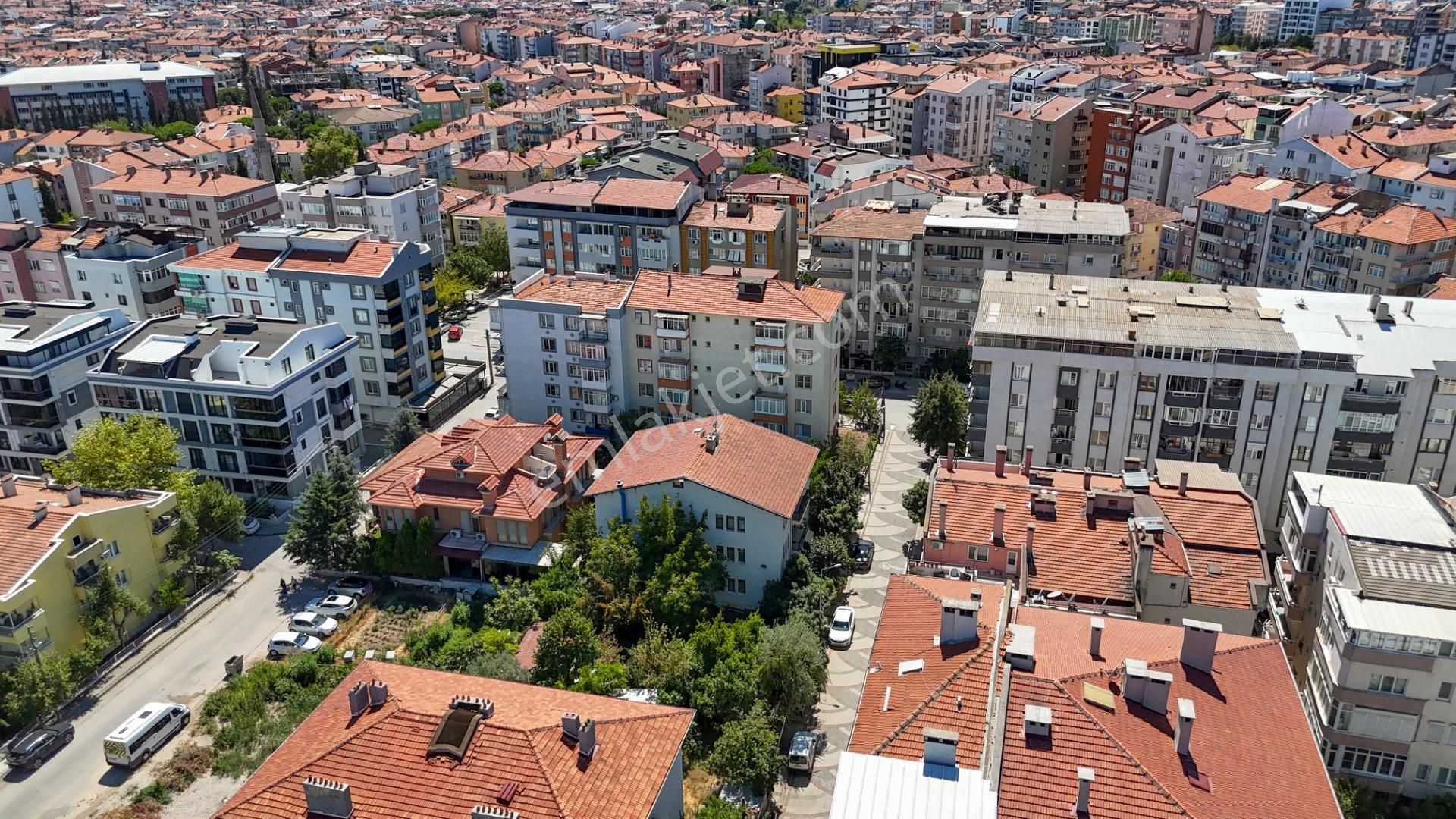 Balıkesir Altıeylül Bahçelievler Mahallesinde Satılık 3+1 Daire - Görsel 2