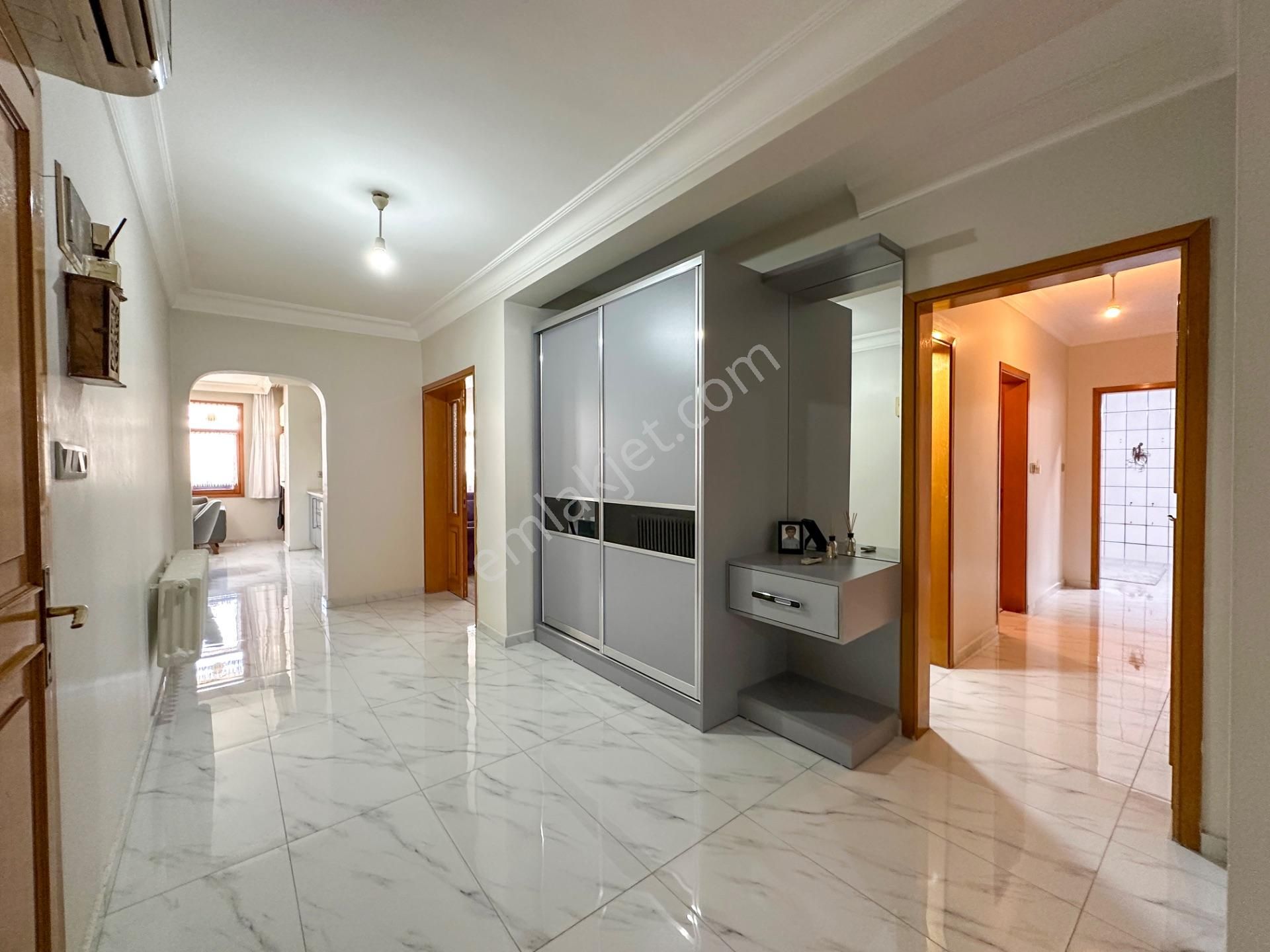 Balıkesir Altıeylül Bahçelievler Mahallesinde Satılık 3+1 Daire - Görsel 3